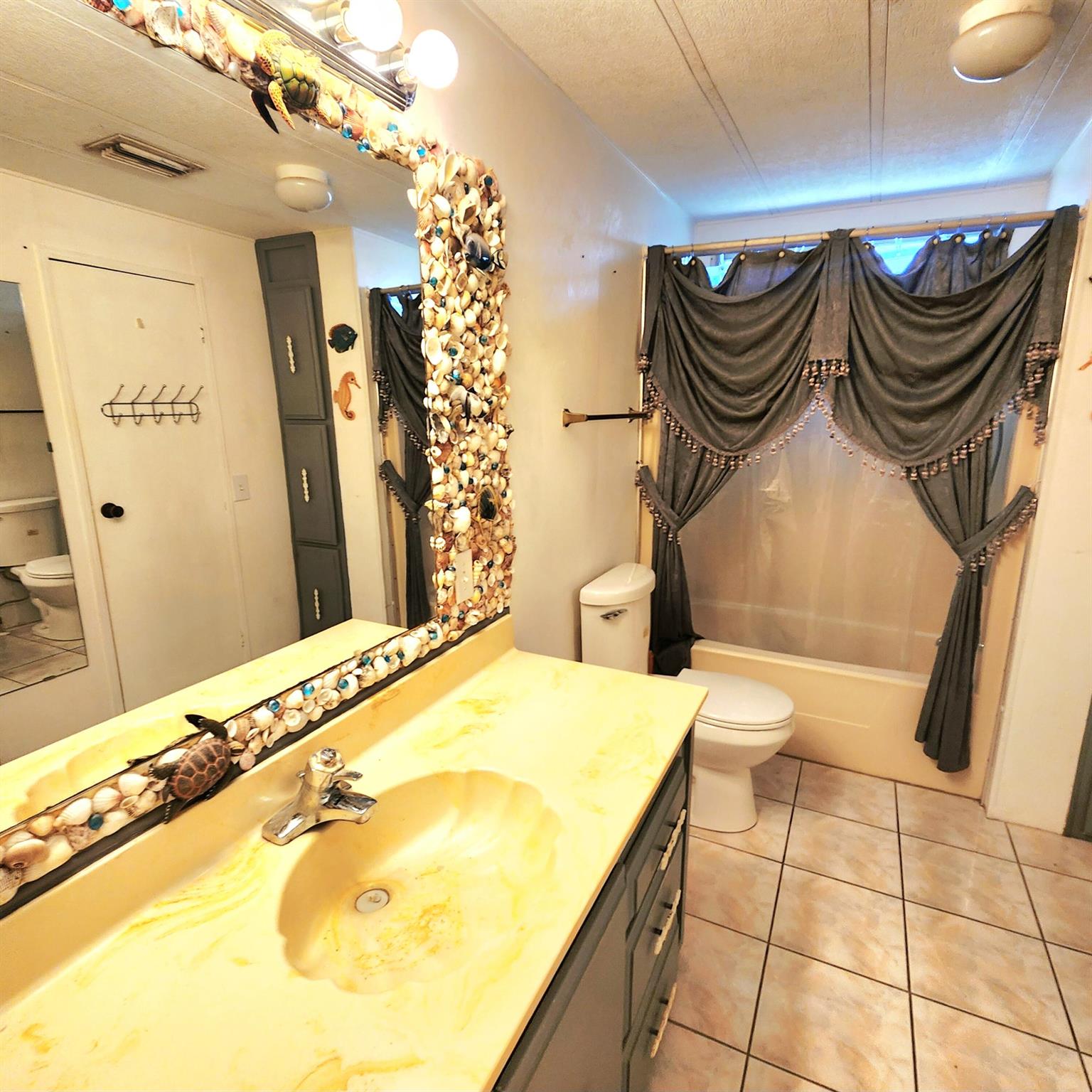 Spanish Lakes Golf Villag - Residential