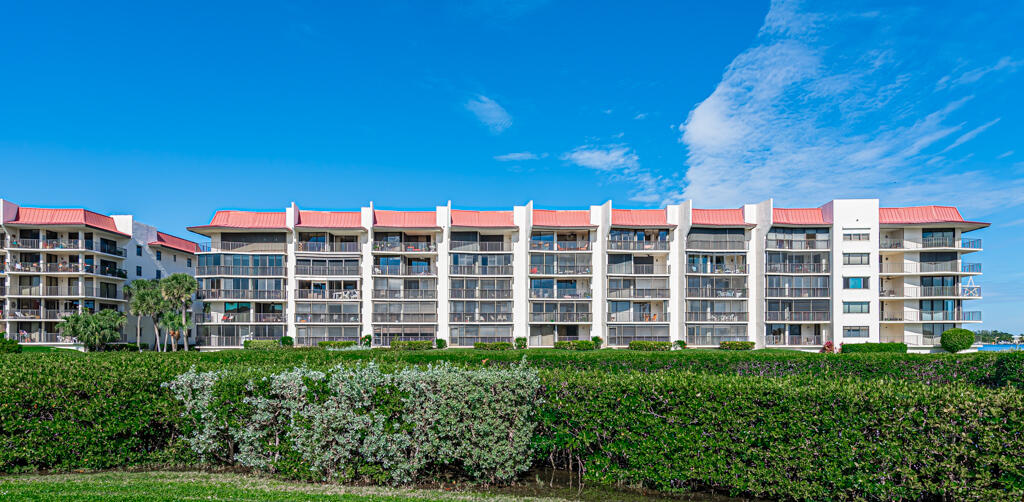 View photos, virtual tours, details... 7020 Half Moon Circle 210