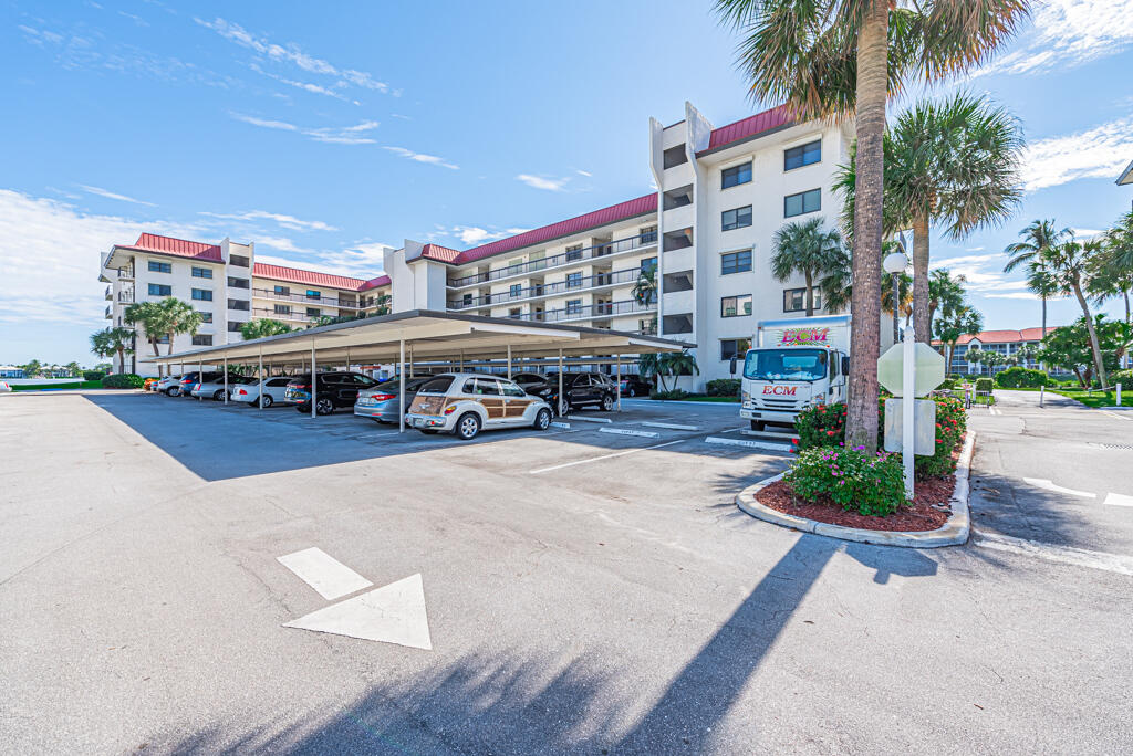 View photos, virtual tours, details... 7020 Half Moon Circle 210