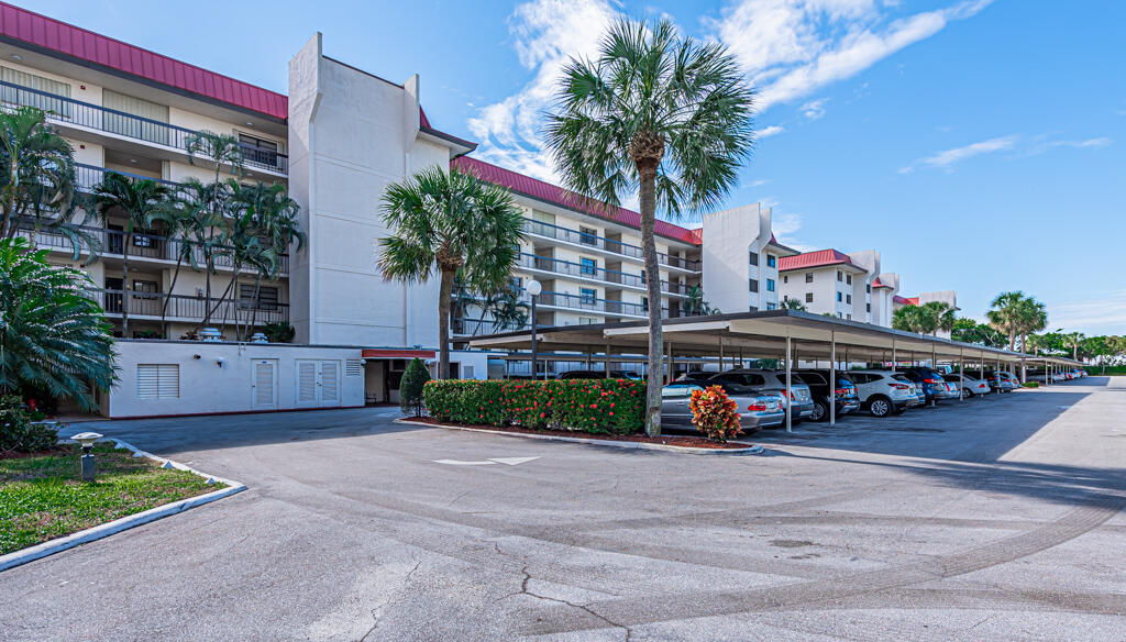 View photos, virtual tours, details... 7020 Half Moon Circle 210