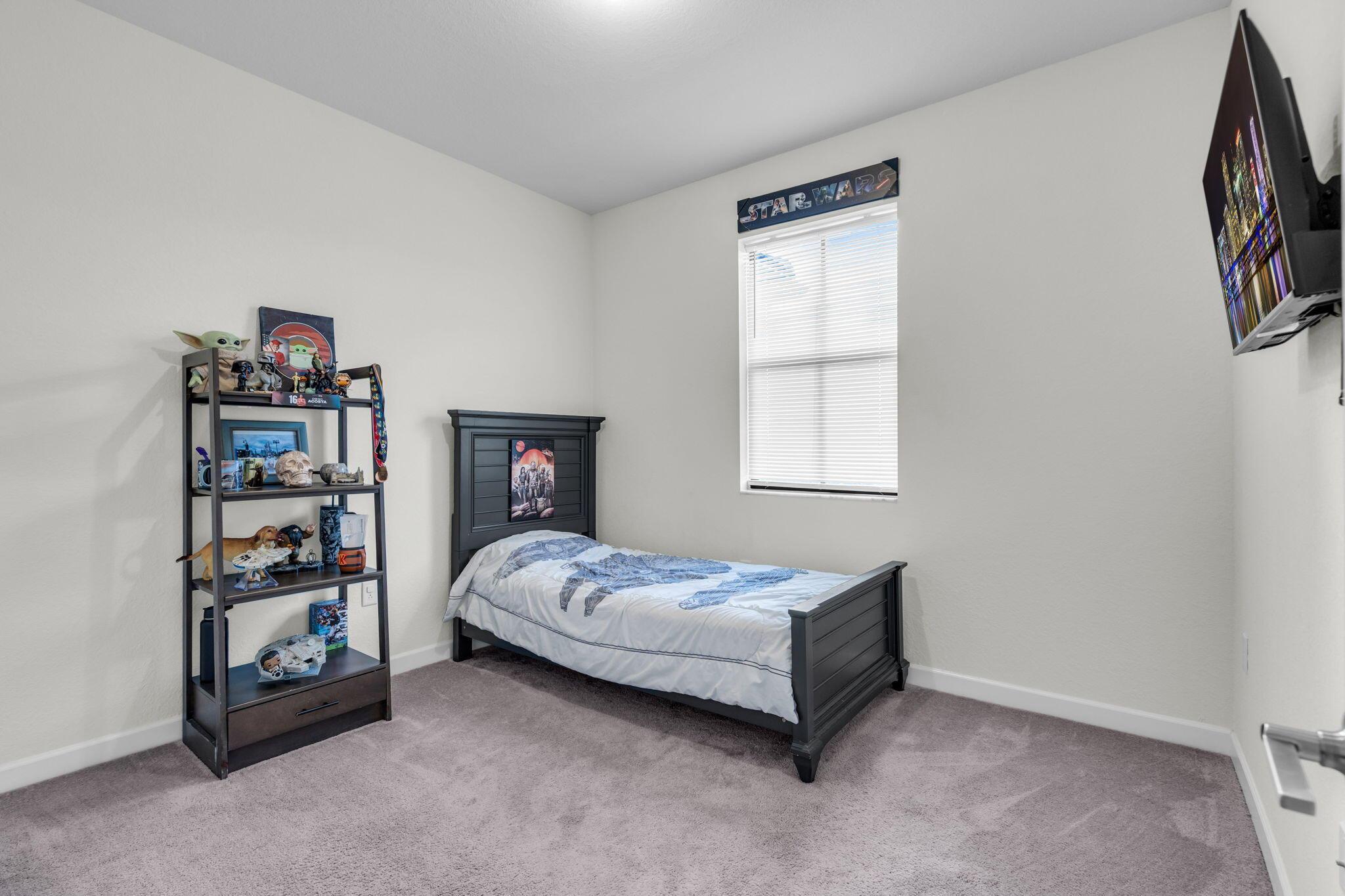 AQUABELLA NORTH REPLAT - Residential Lease