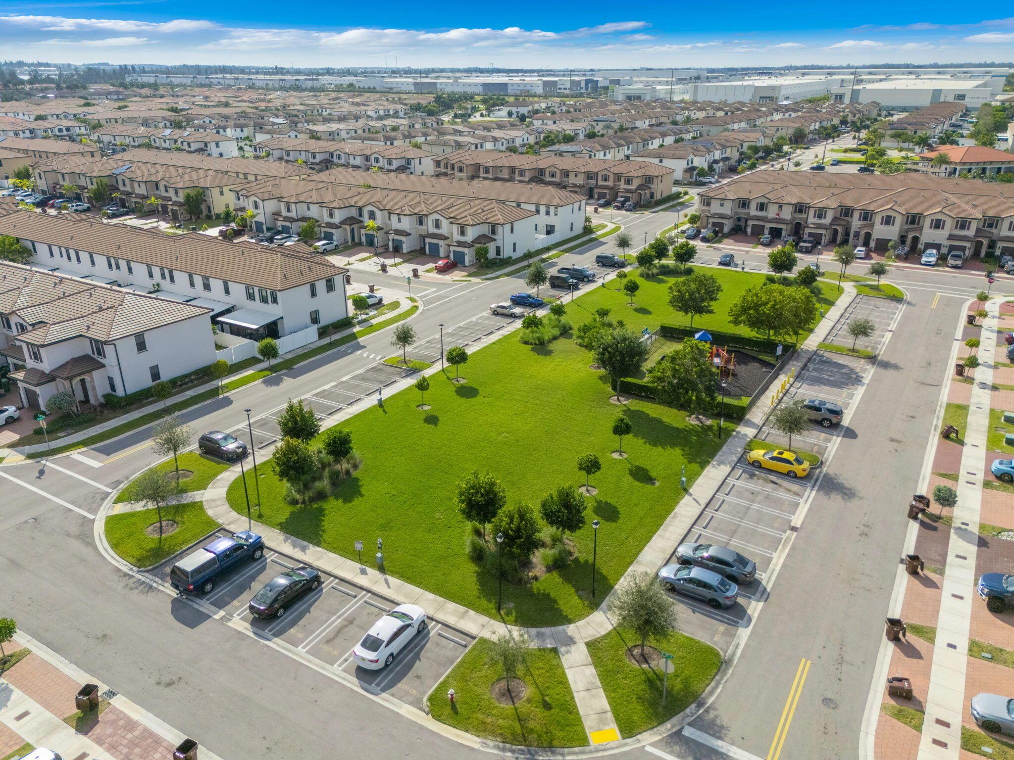 AQUABELLA NORTH REPLAT - Residential Lease