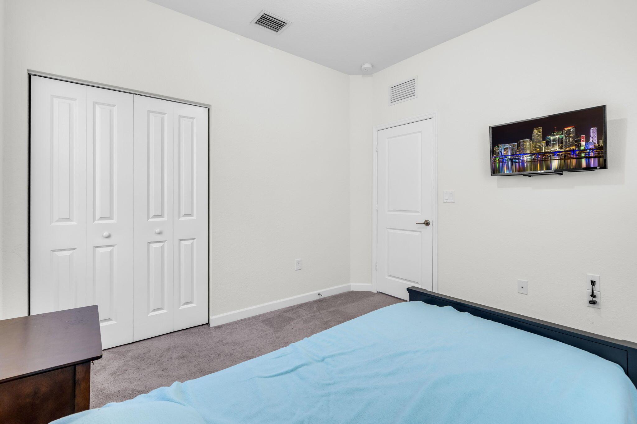 AQUABELLA NORTH REPLAT - Residential Lease