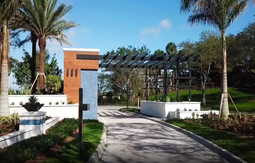 BRIDGEWATER PRESERVE - Residential