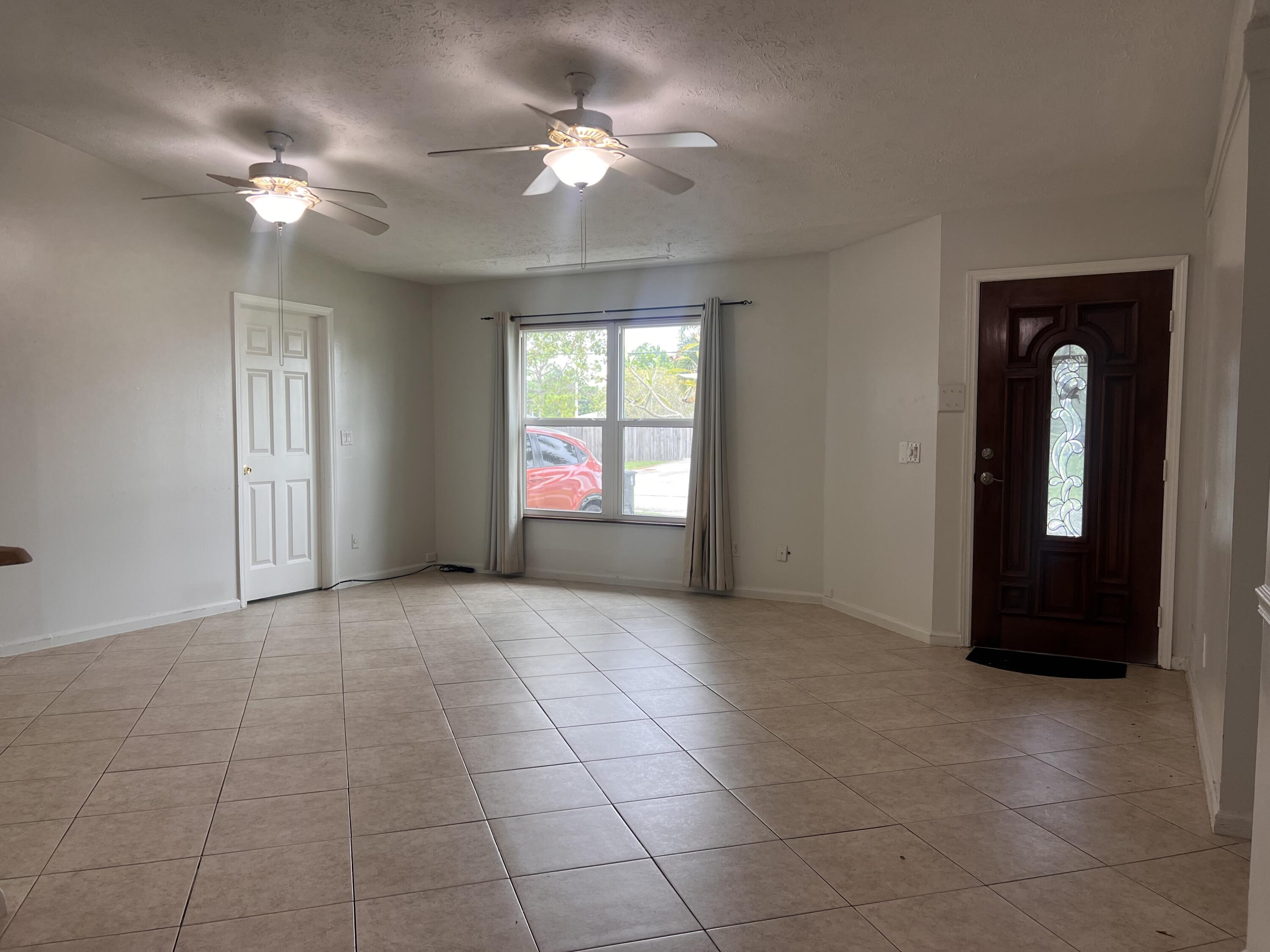 PORT ST LUCIE SECTION 13 - Residential Lease