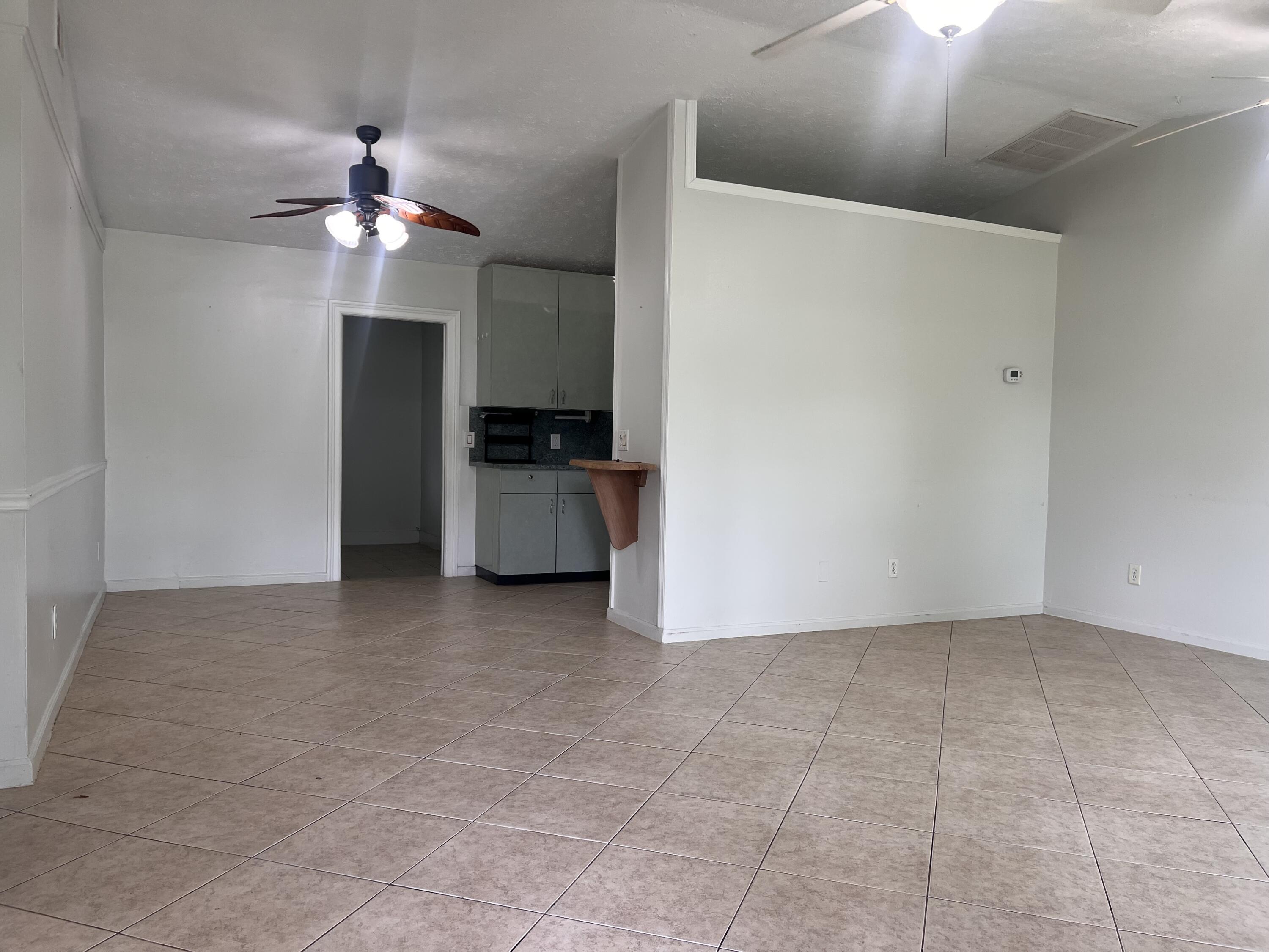 PORT ST LUCIE SECTION 13 - Residential Lease