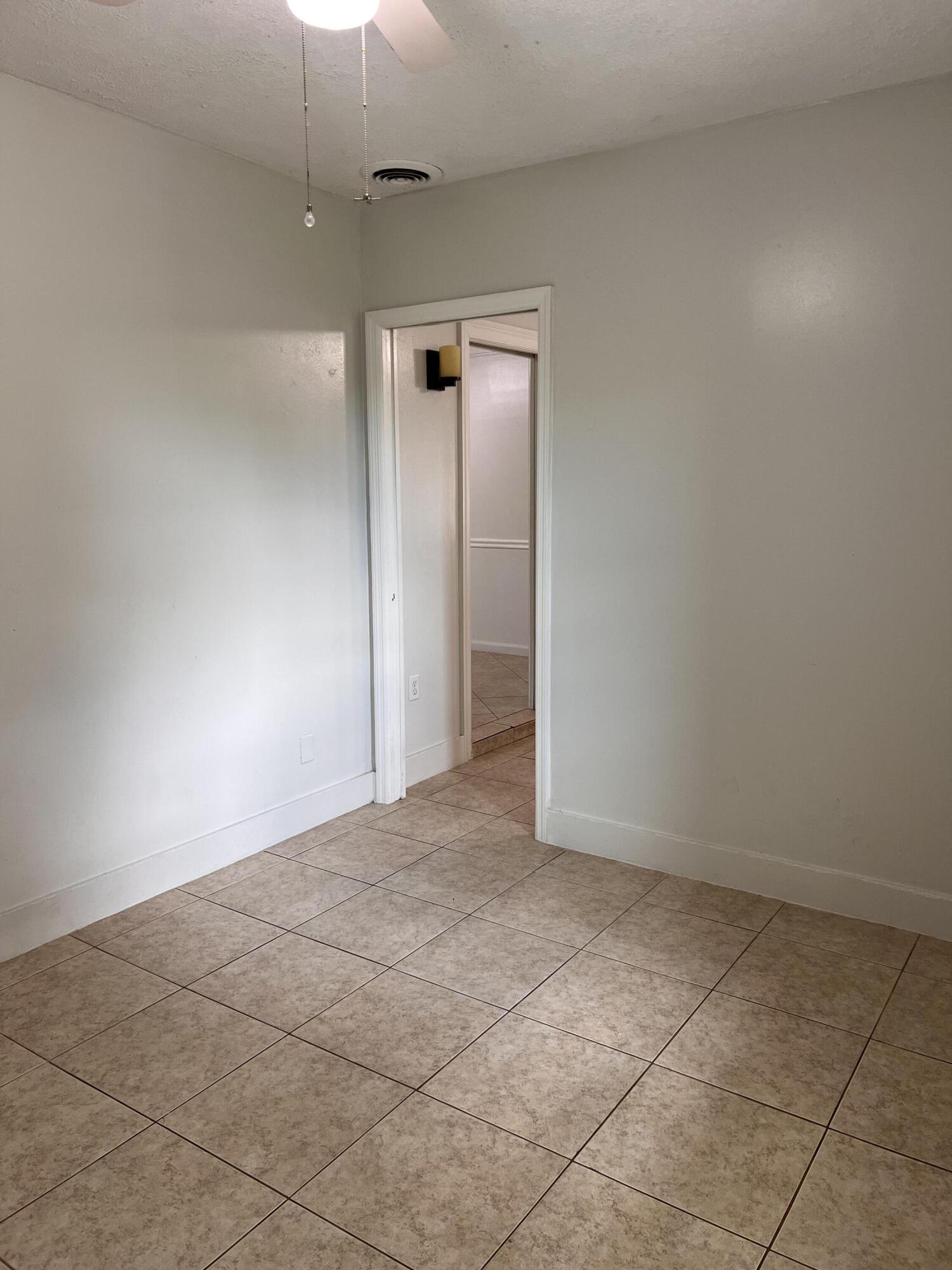 PORT ST LUCIE SECTION 13 - Residential Lease