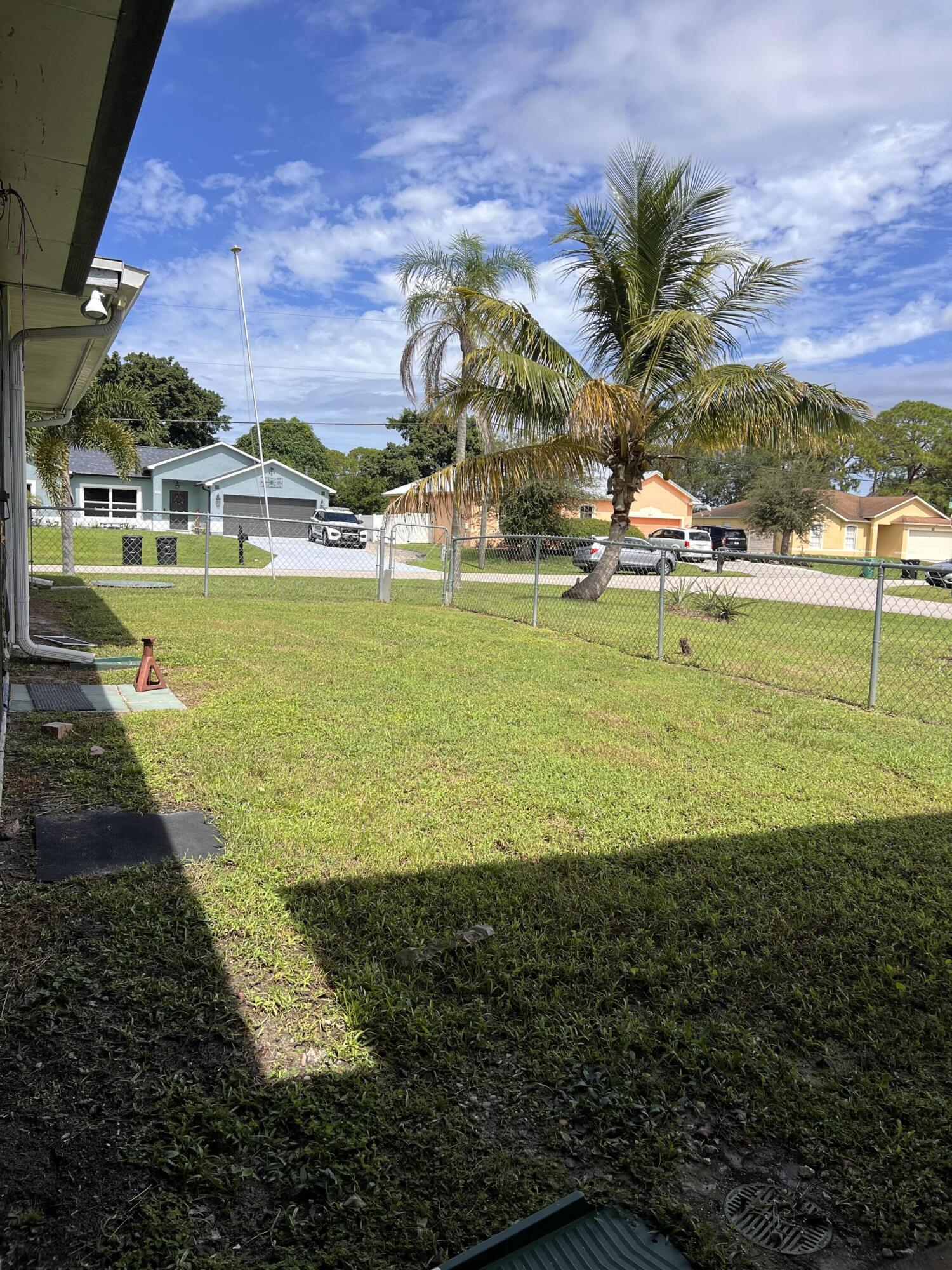 PORT ST LUCIE SECTION 13 - Residential Lease