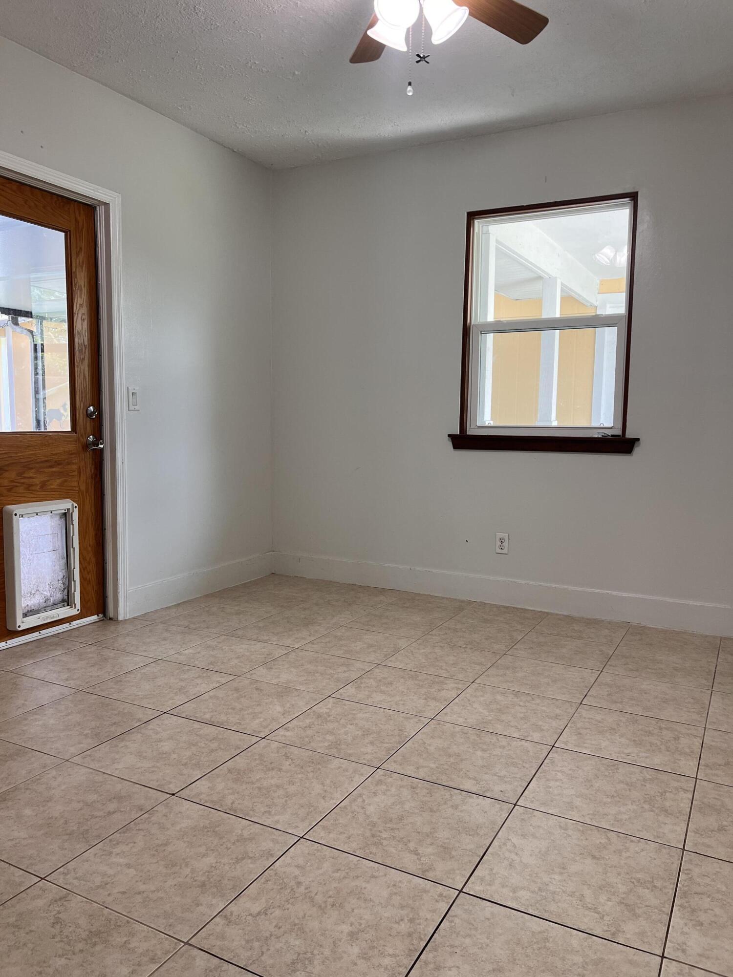 PORT ST LUCIE SECTION 13 - Residential Lease