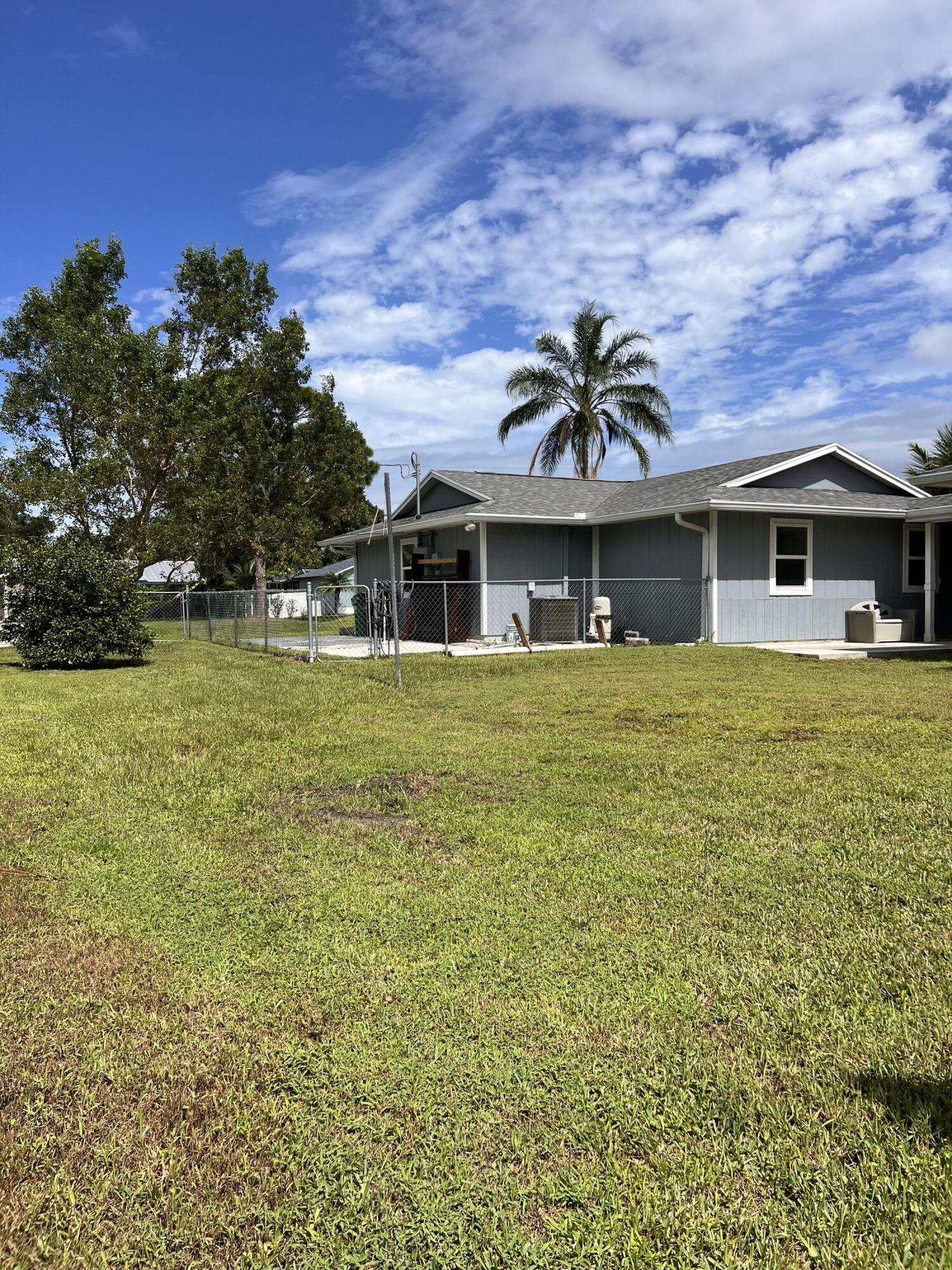 PORT ST LUCIE SECTION 13 - Residential Lease