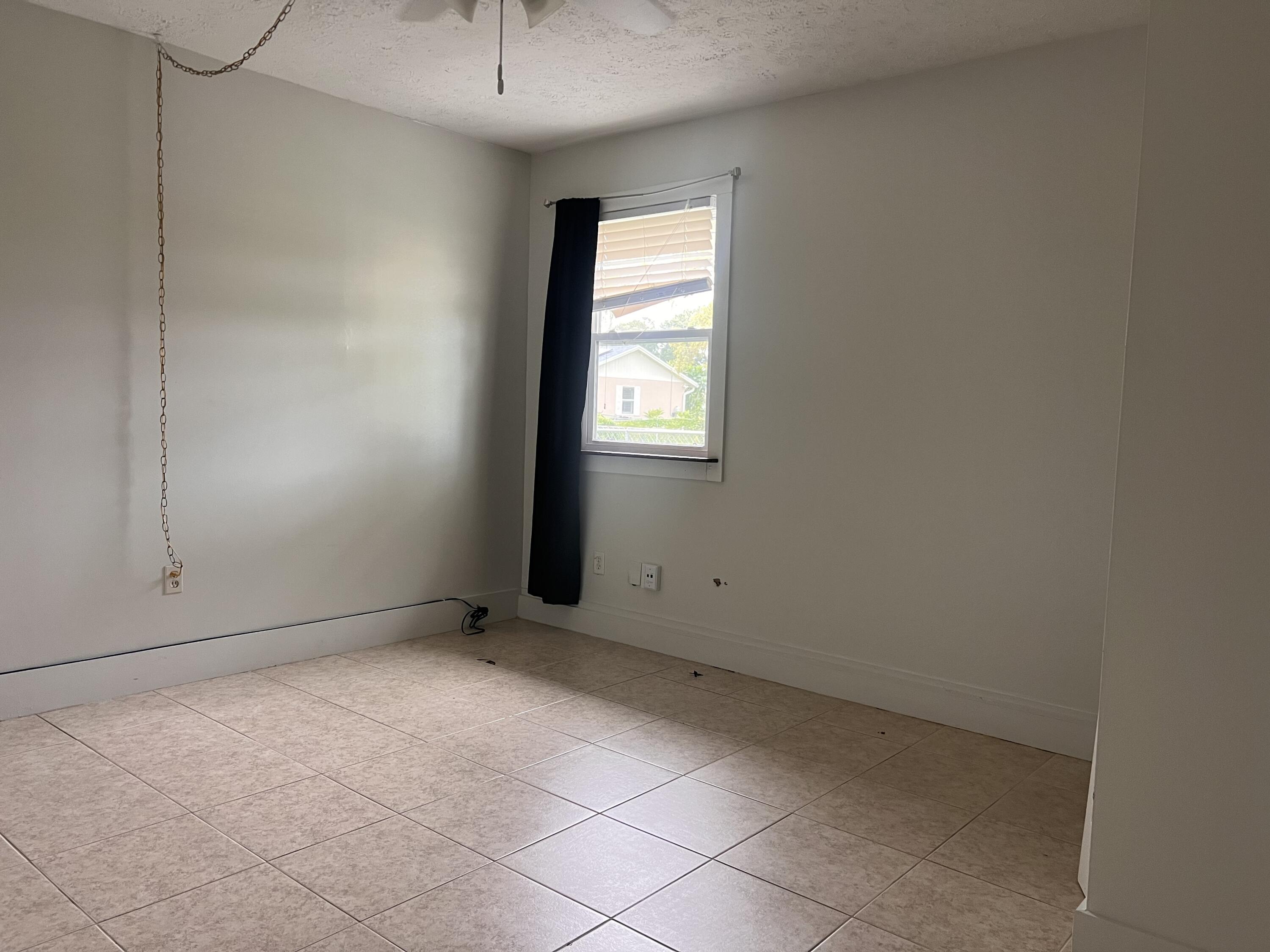 PORT ST LUCIE SECTION 13 - Residential Lease