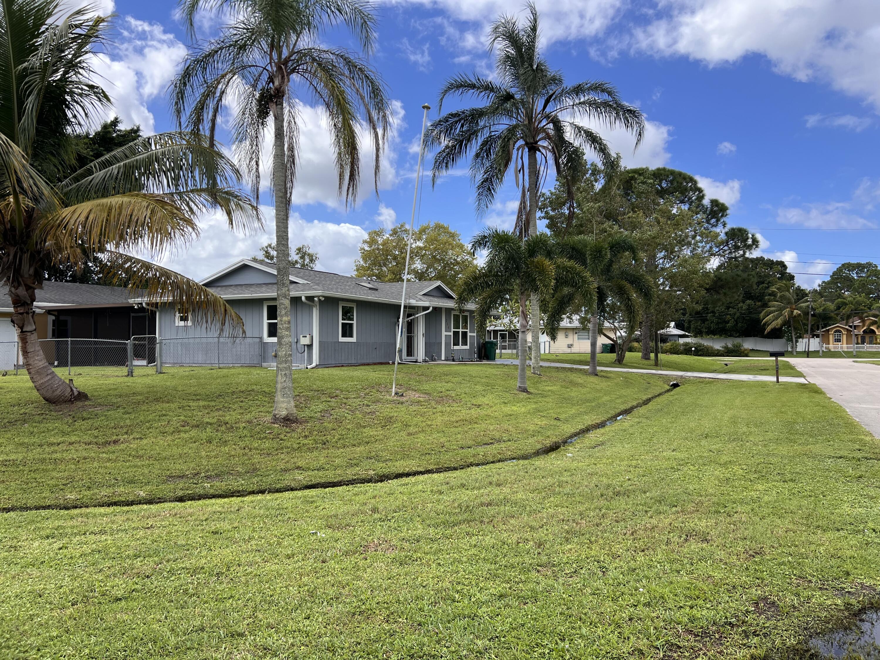 PORT ST LUCIE SECTION 13 - Residential Lease