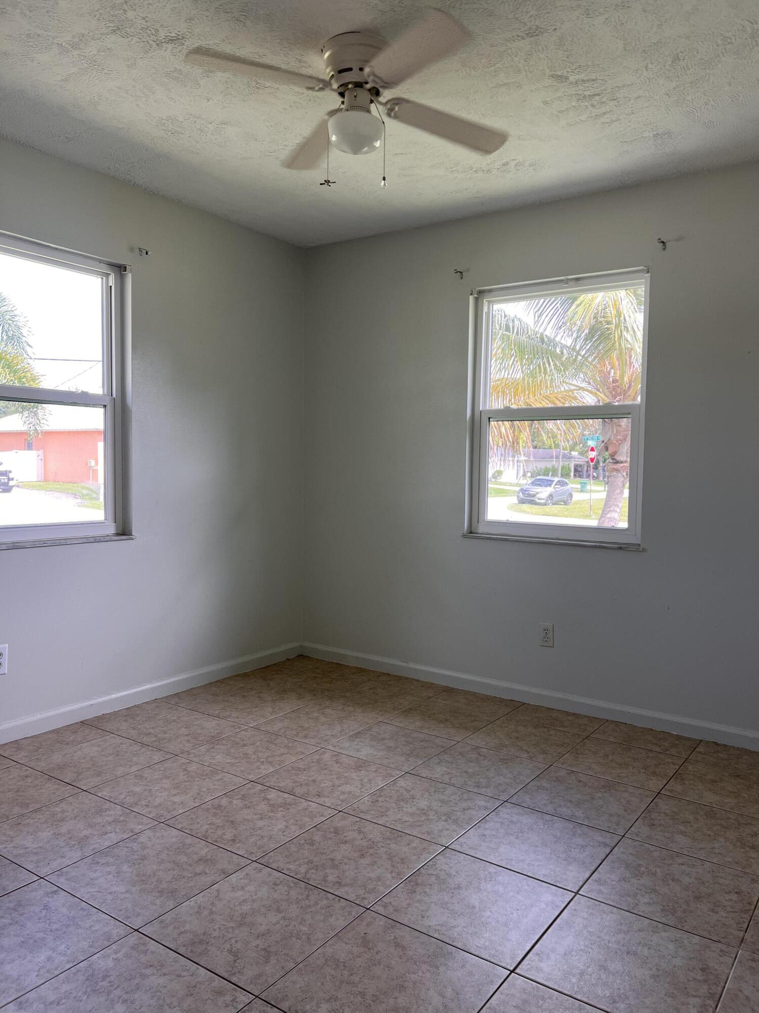 PORT ST LUCIE SECTION 13 - Residential Lease