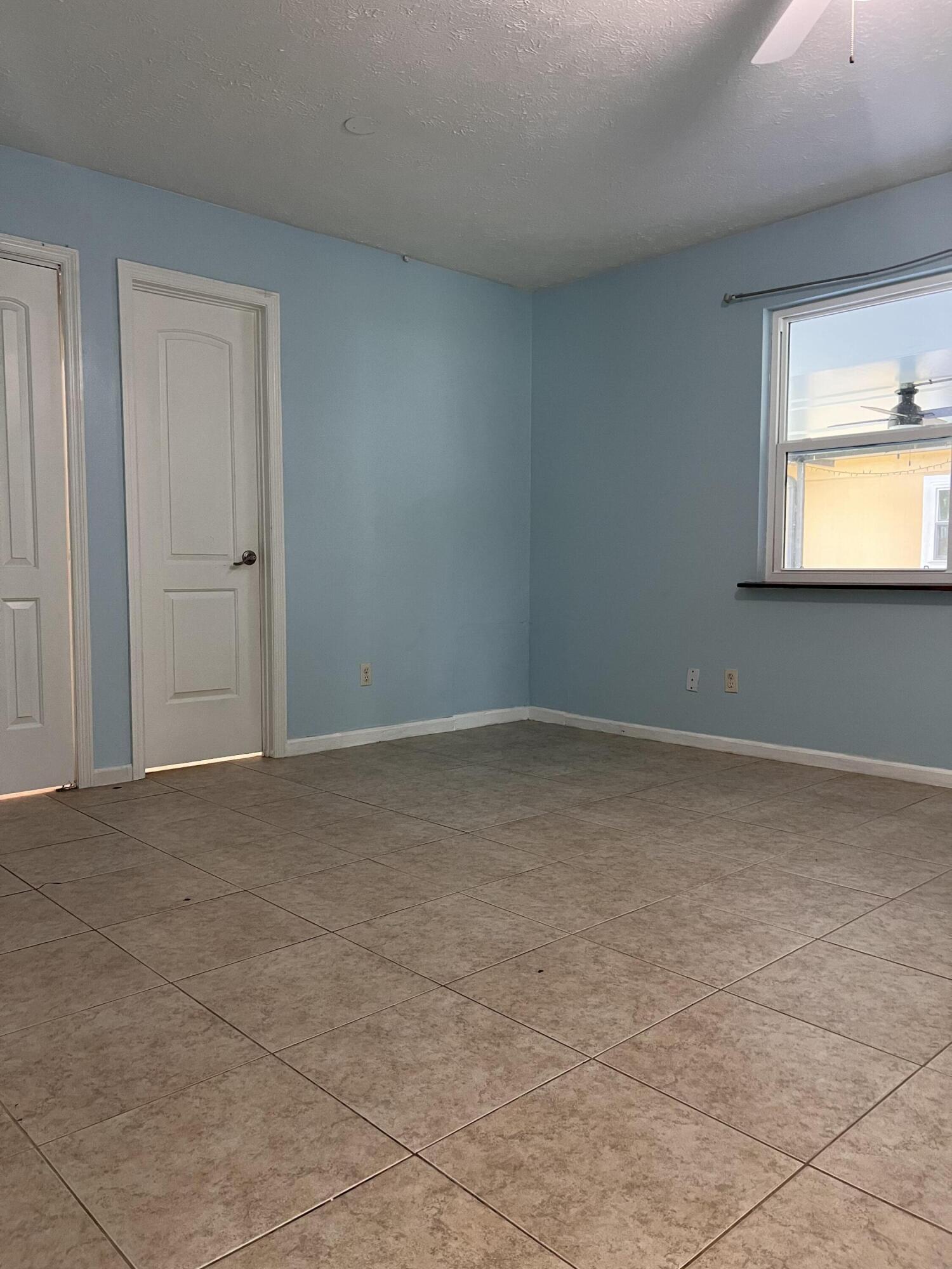 PORT ST LUCIE SECTION 13 - Residential Lease