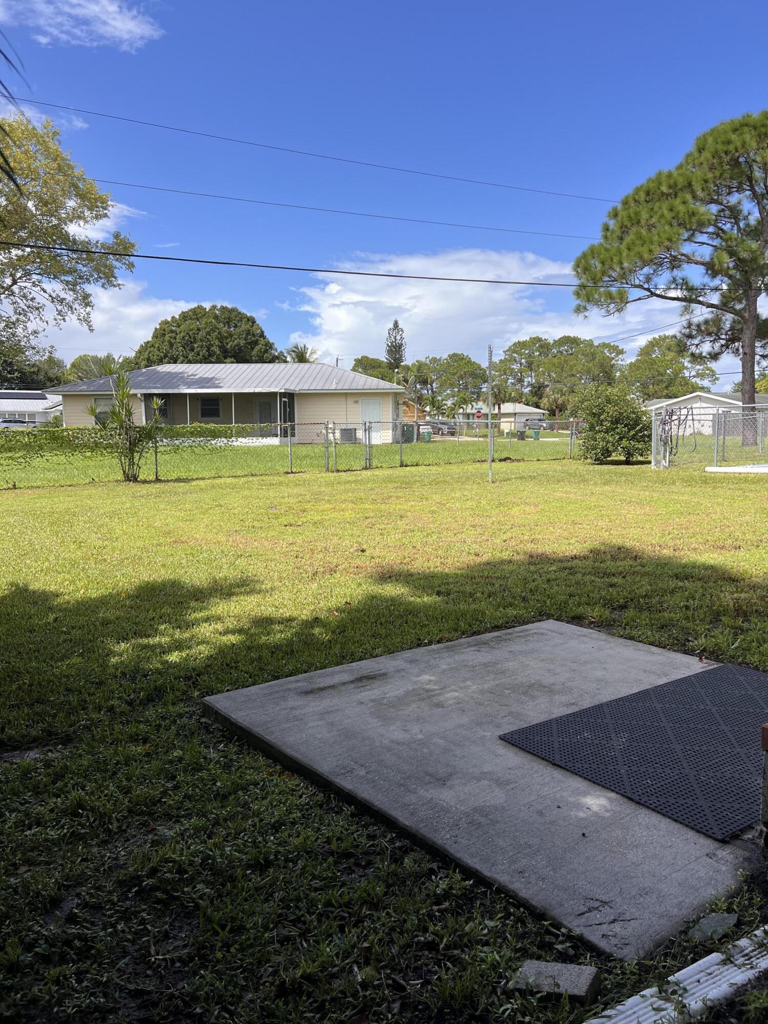 PORT ST LUCIE SECTION 13 - Residential Lease