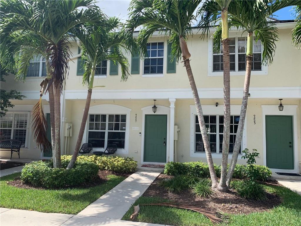 Coral Reef Club - Residential