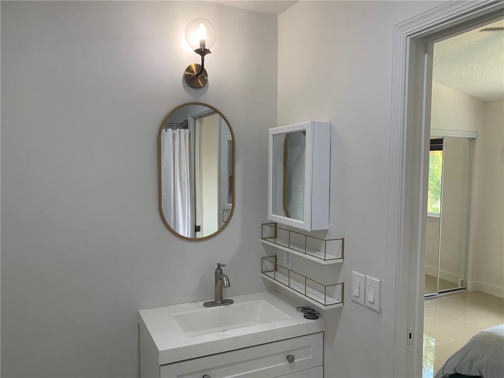 Coral Reef Club - Residential