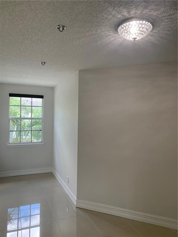 Coral Reef Club - Residential