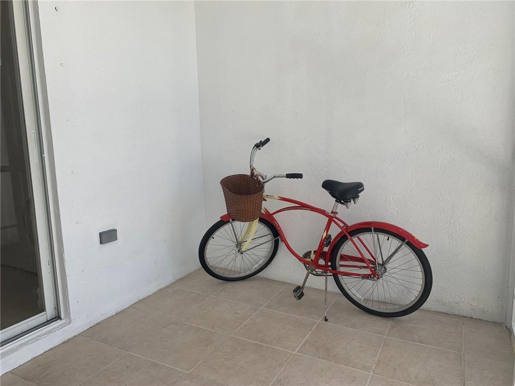 Coral Reef Club - Residential