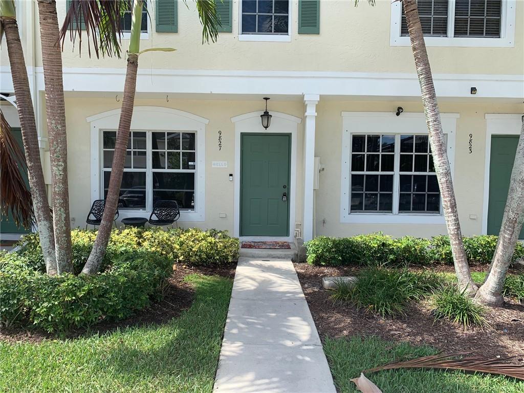 Coral Reef Club - Residential