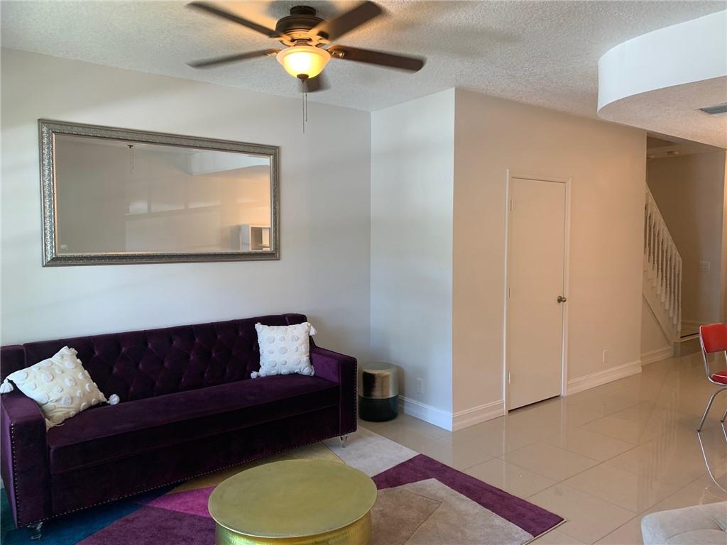 Coral Reef Club - Residential