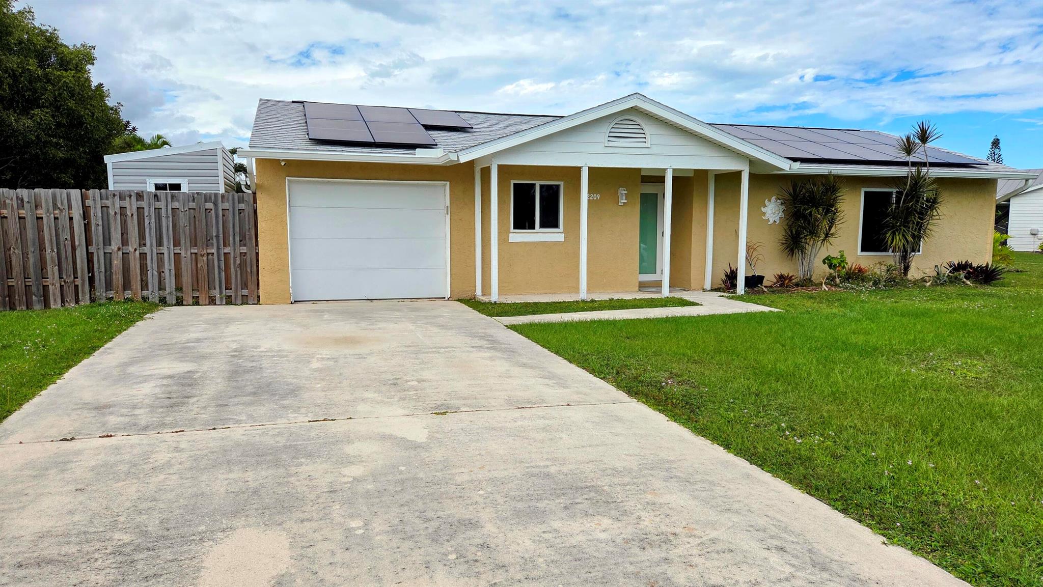 PORT ST LUCIE SECTION 53 - Residential Lease