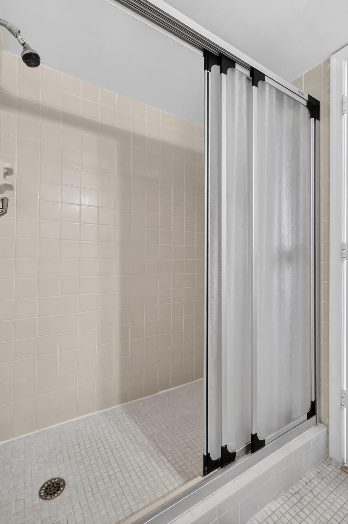 VILLAGES OF ORIOLE BONAIRE - Residential