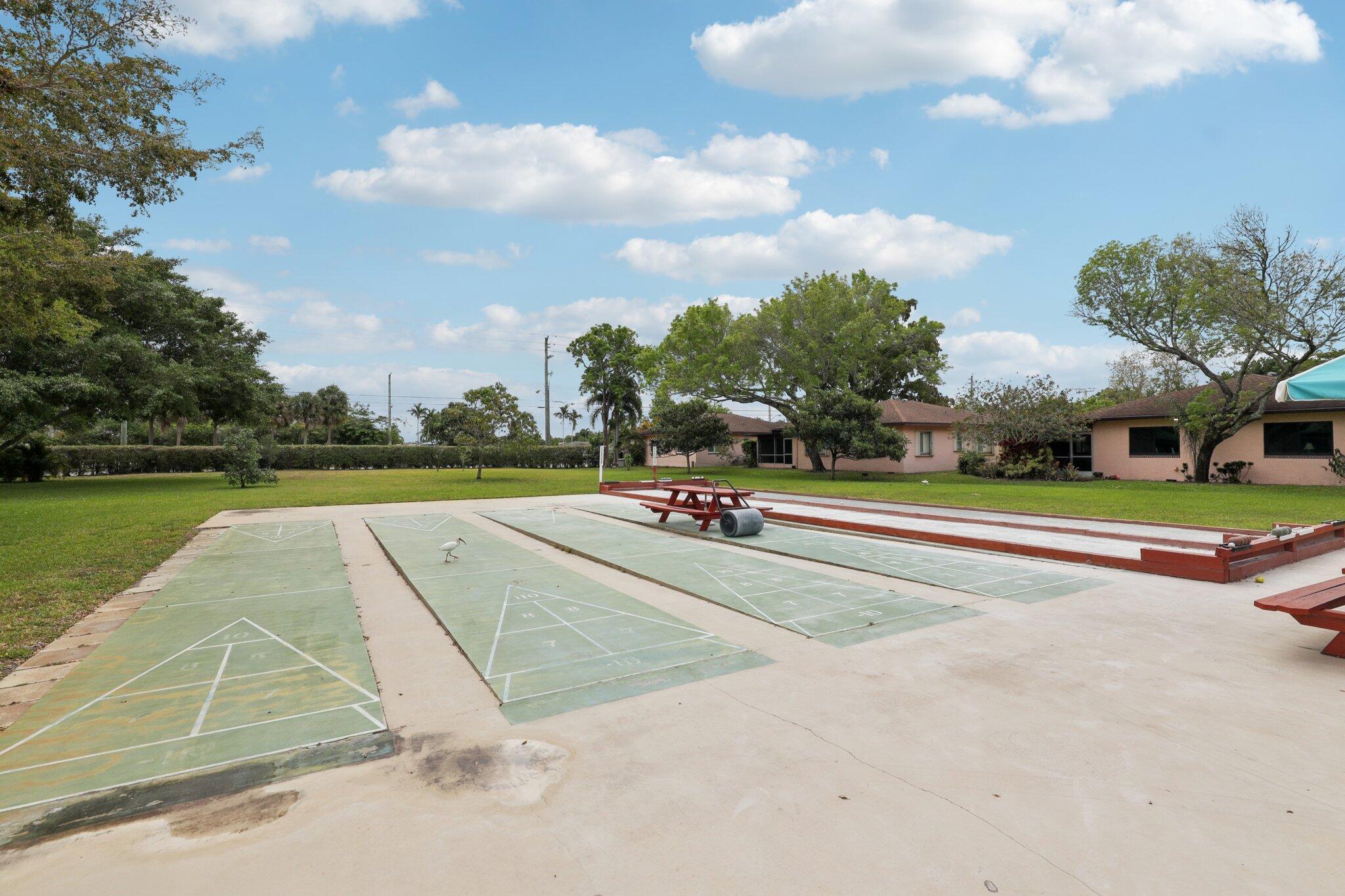 VILLAGES OF ORIOLE BONAIRE - Residential