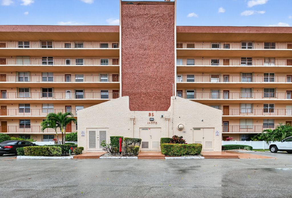Photo of 14575 Bonaire Boulevard #605, Delray Beach, FL 33446 (MLS # R11168318)