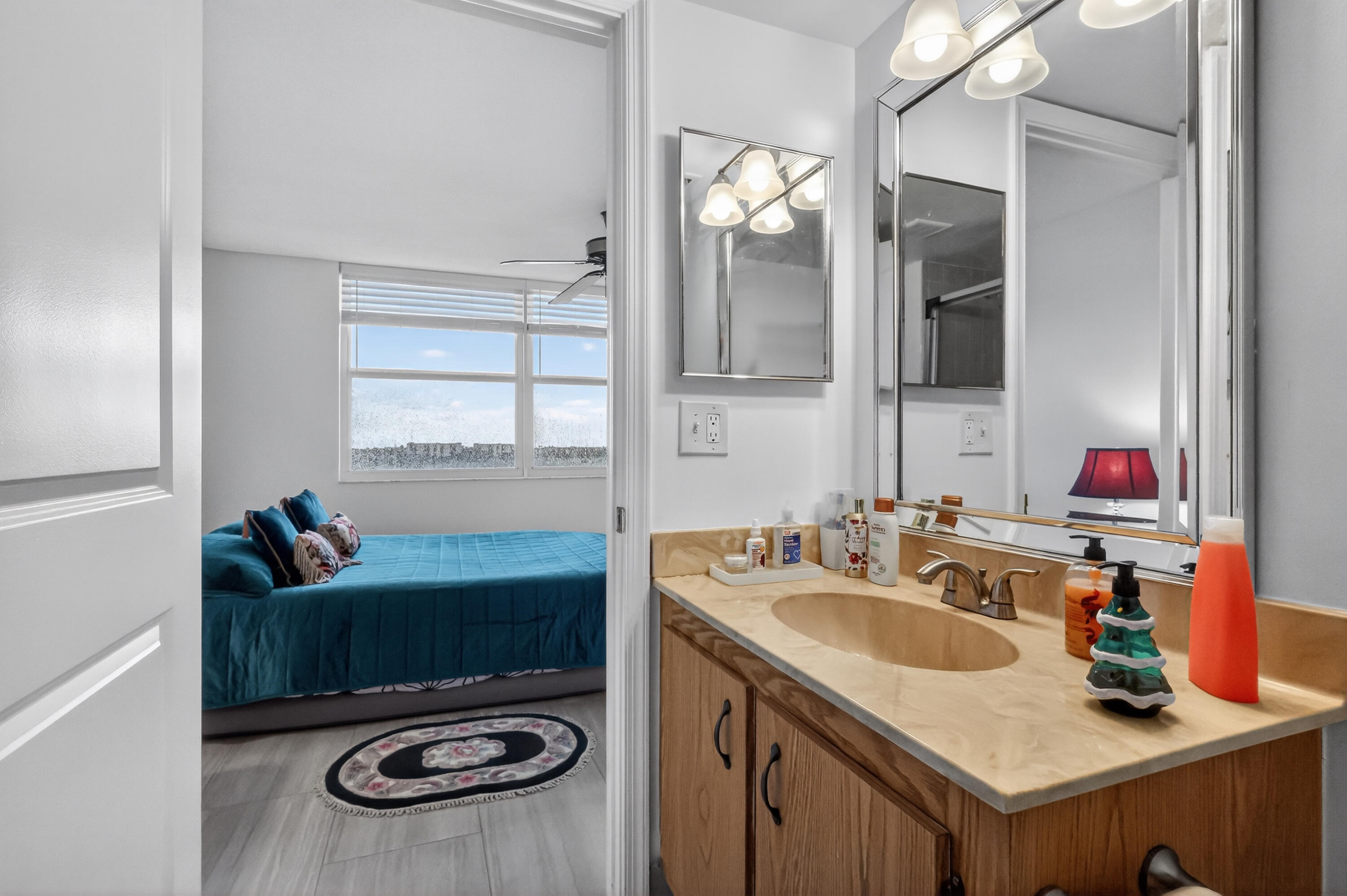 VILLAGES OF ORIOLE BONAIRE - Residential