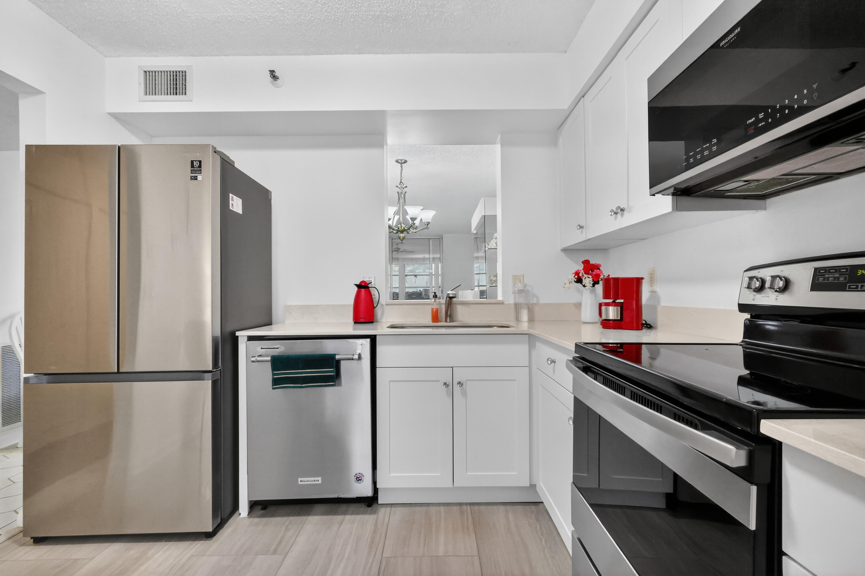 VILLAGES OF ORIOLE BONAIRE - Residential