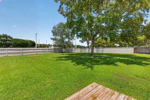 Tiny photo for 7550 Ironbridge Circle, Delray Beach, FL 33446 (MLS # B26030225)