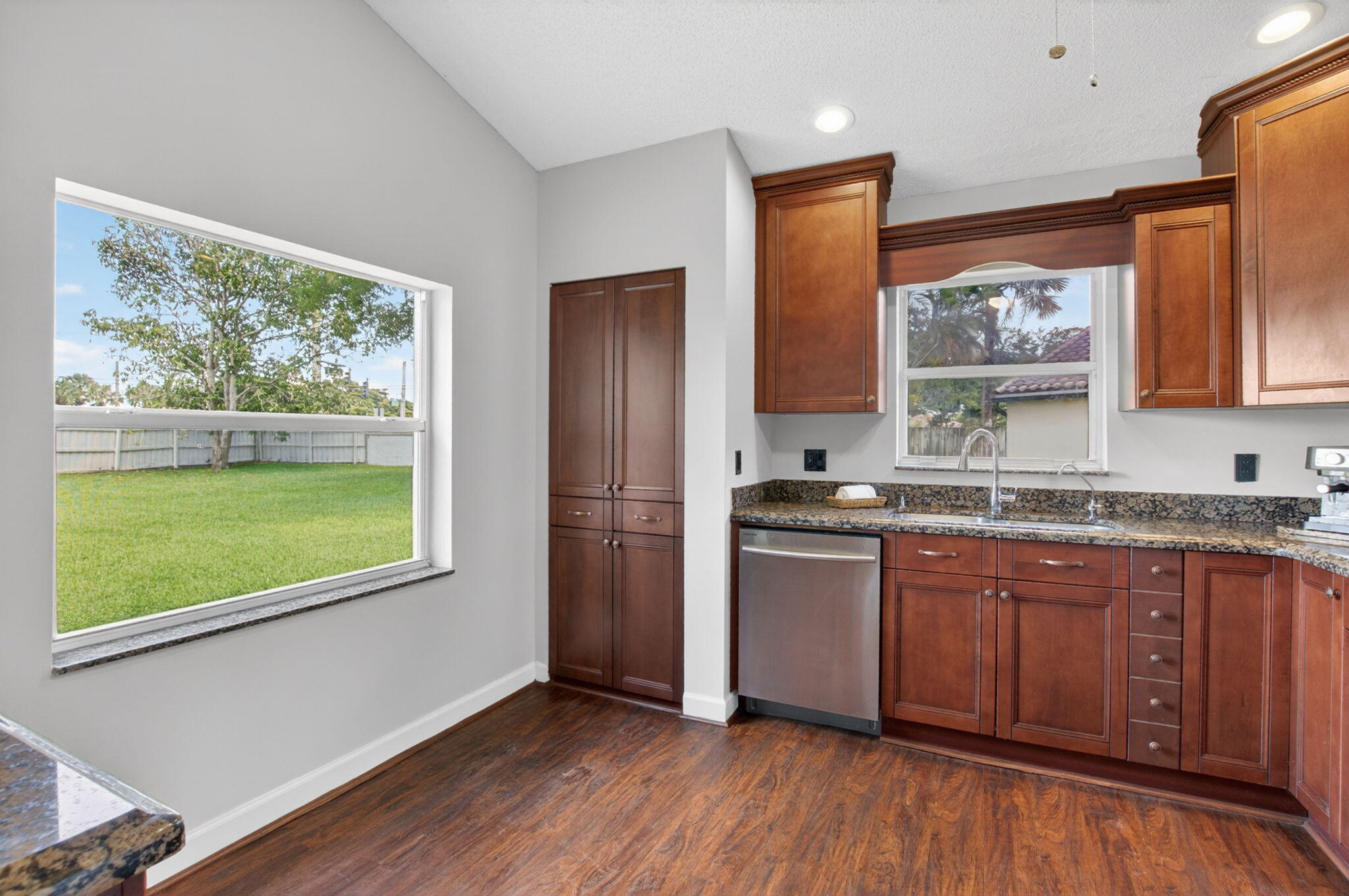 Newport Cove - Residential