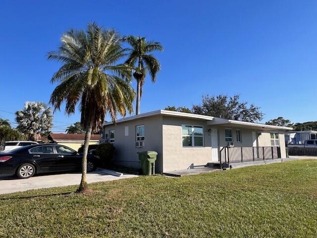 LAKEWOOD GARDENS PL 1 IN - Residential Lease