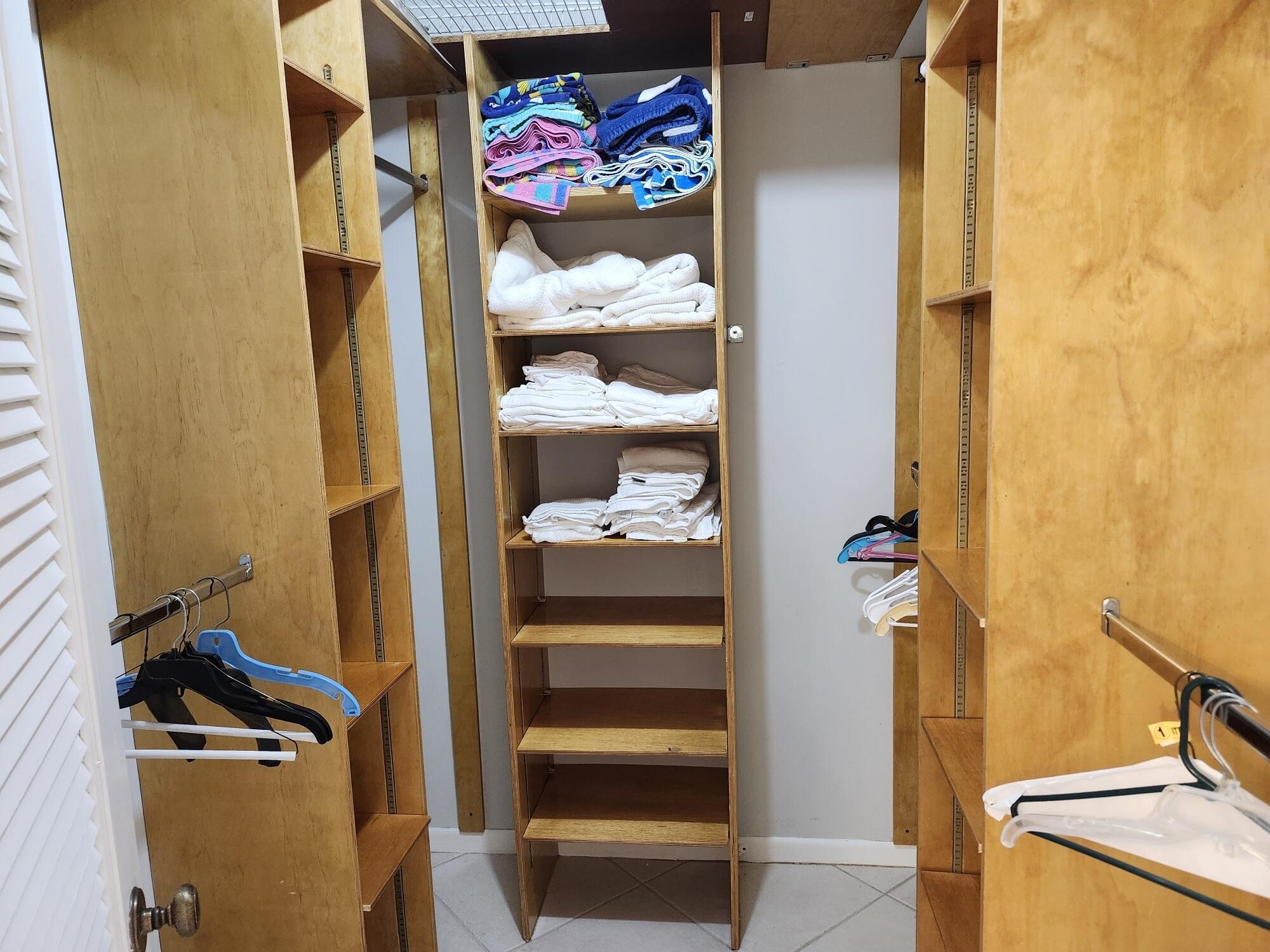 LAVERS DELRAY RACQUET CLU - Residential