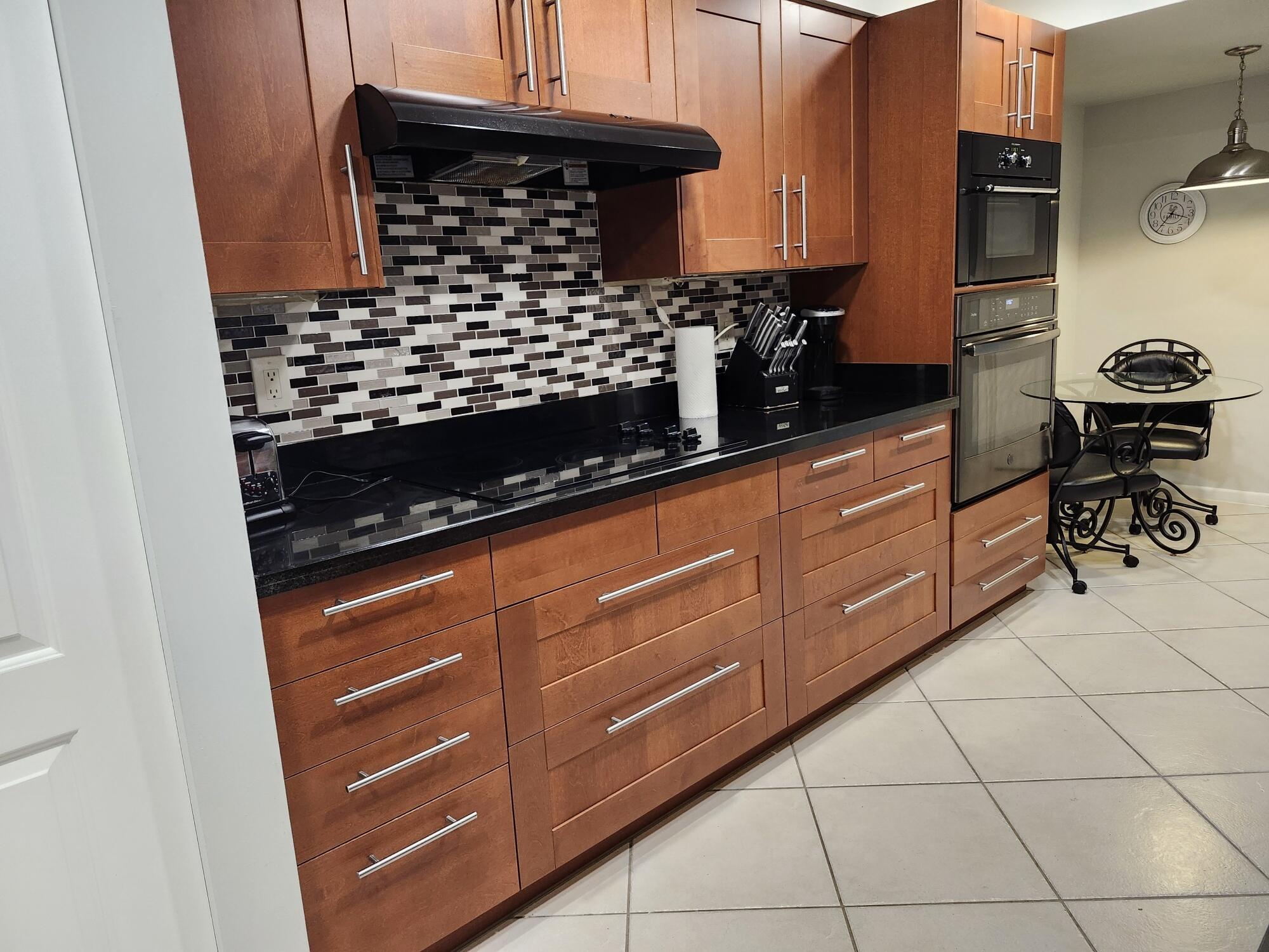 LAVERS DELRAY RACQUET CLU - Residential