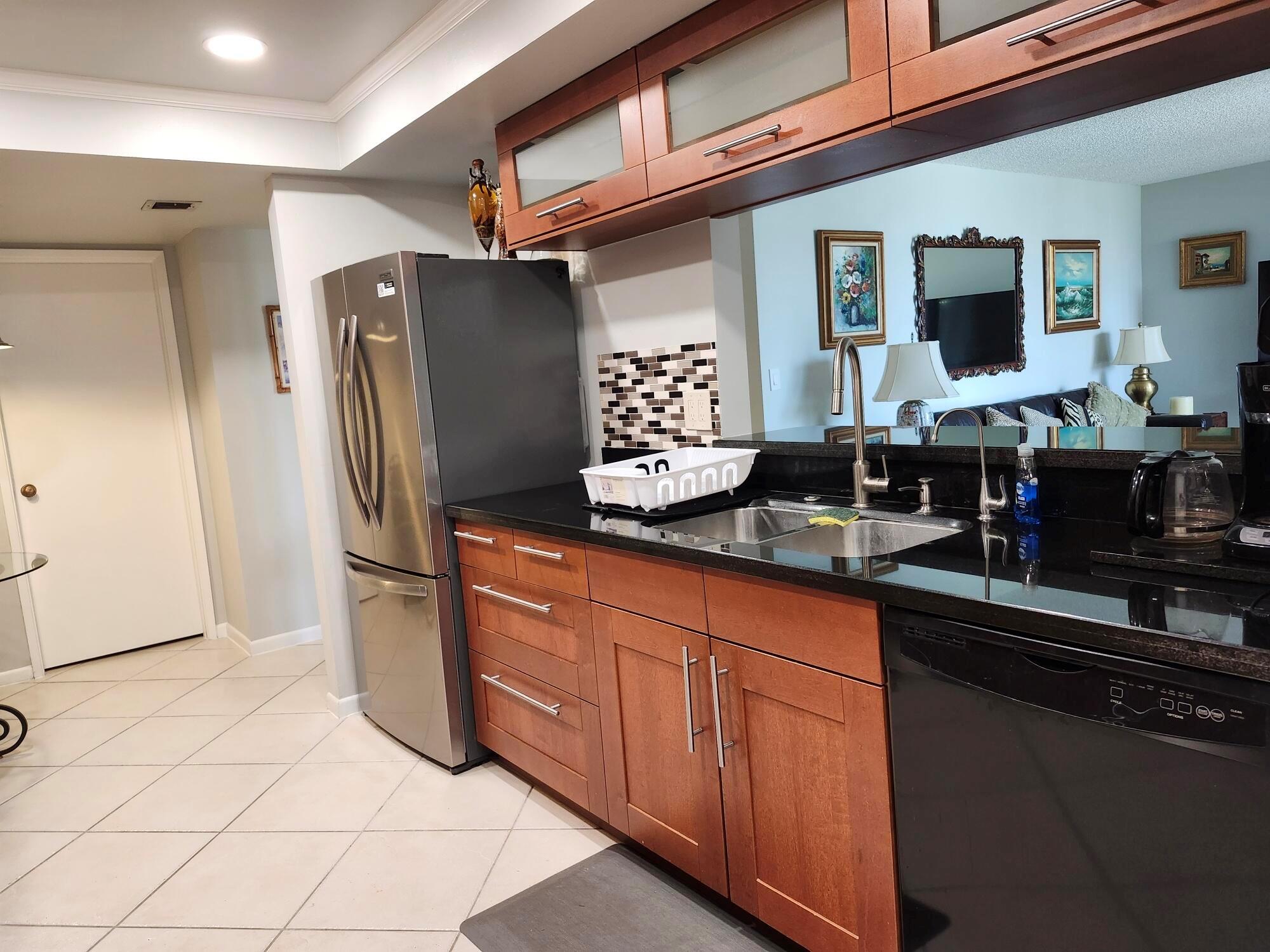 LAVERS DELRAY RACQUET CLU - Residential