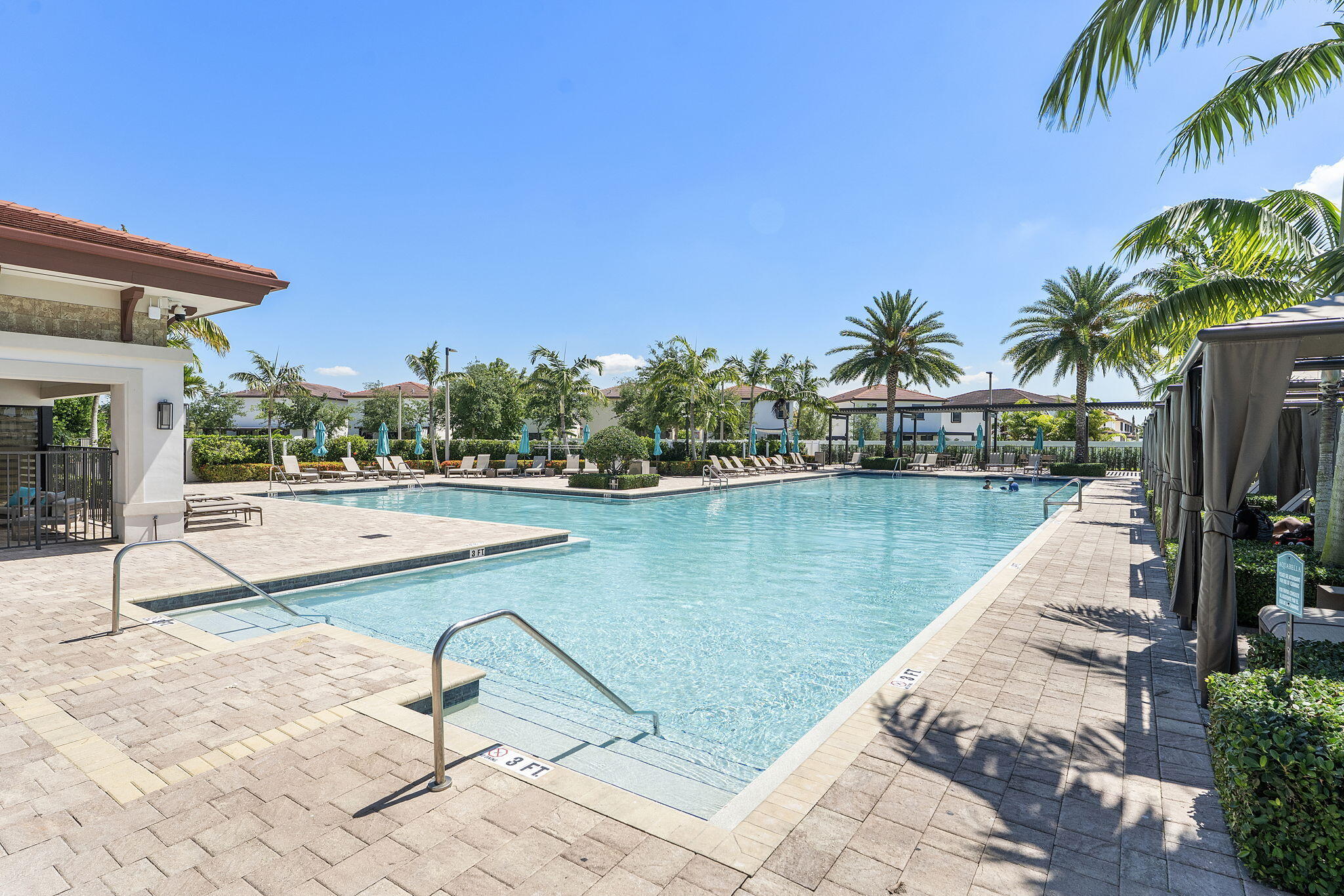 AQUABELLA SECTION TWO - Residential Lease