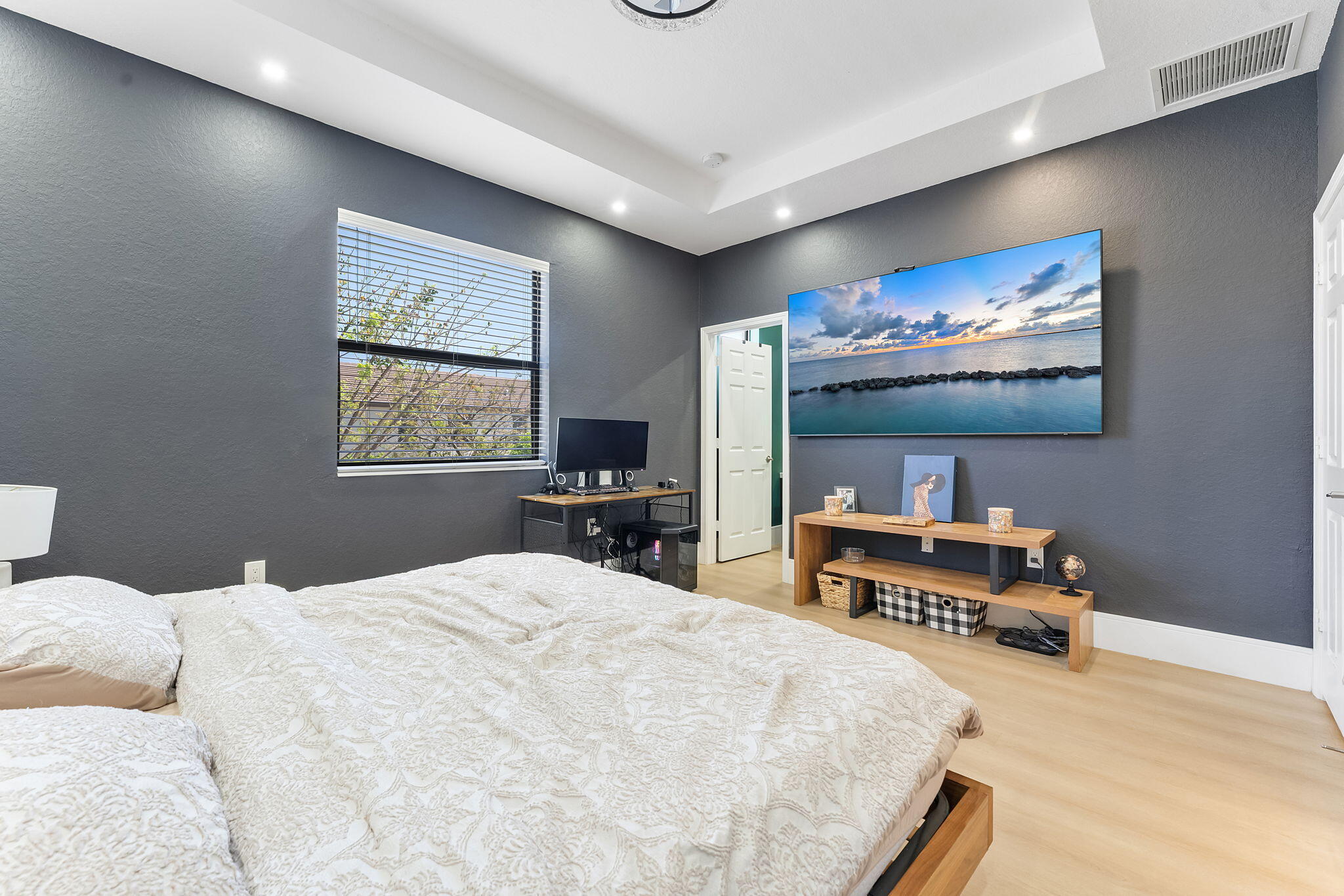 AQUABELLA SECTION TWO - Residential Lease
