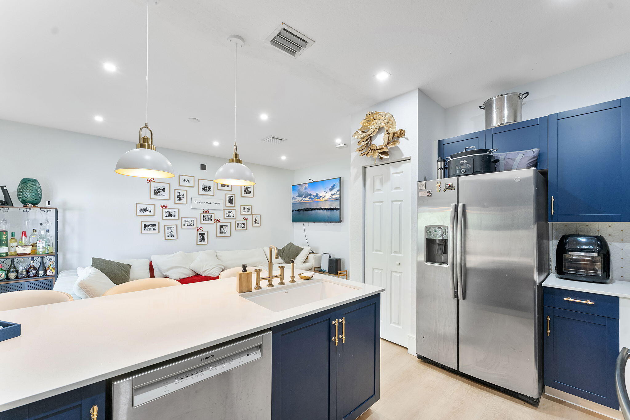 AQUABELLA SECTION TWO - Residential Lease