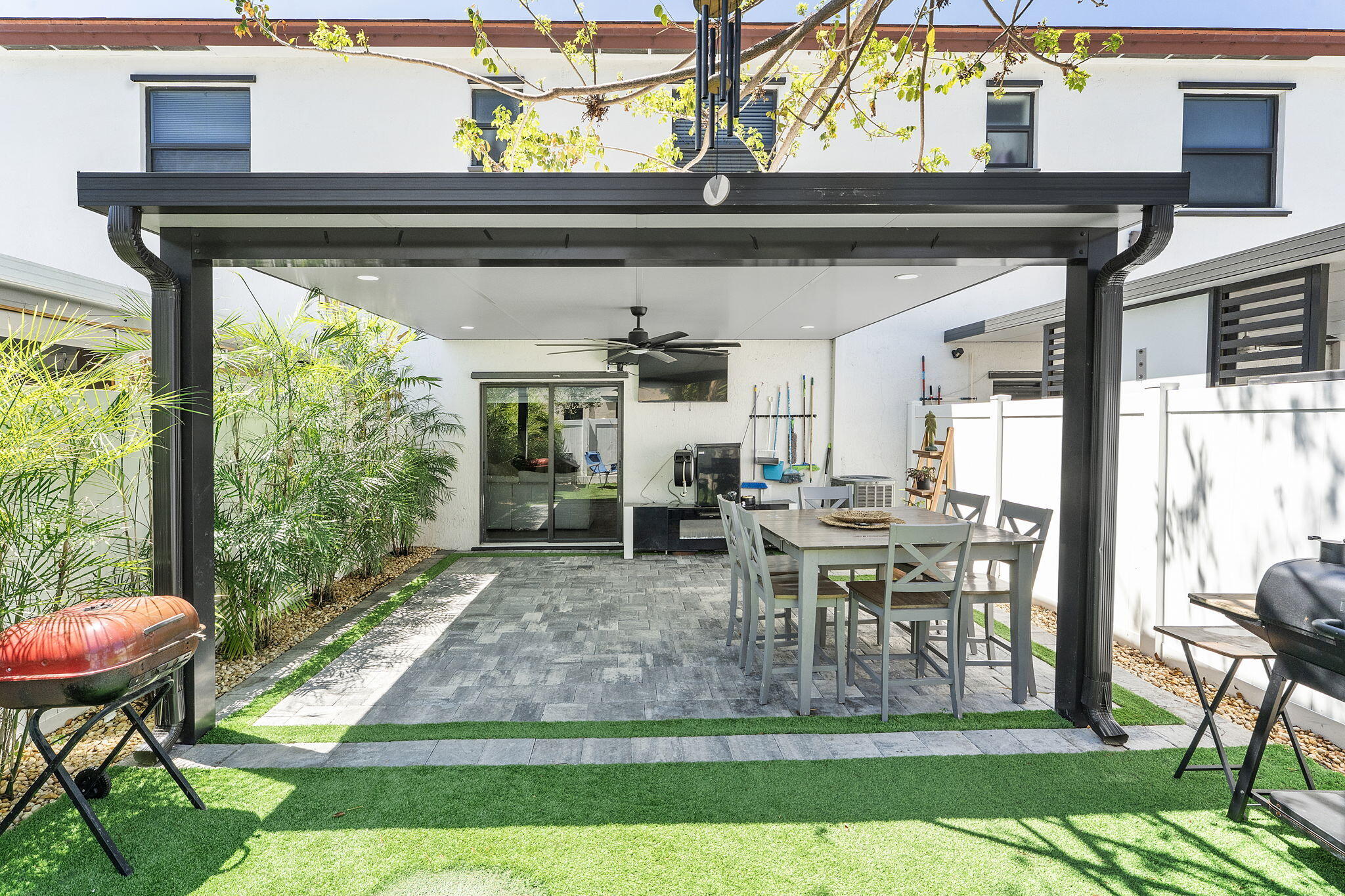 AQUABELLA SECTION TWO - Residential Lease
