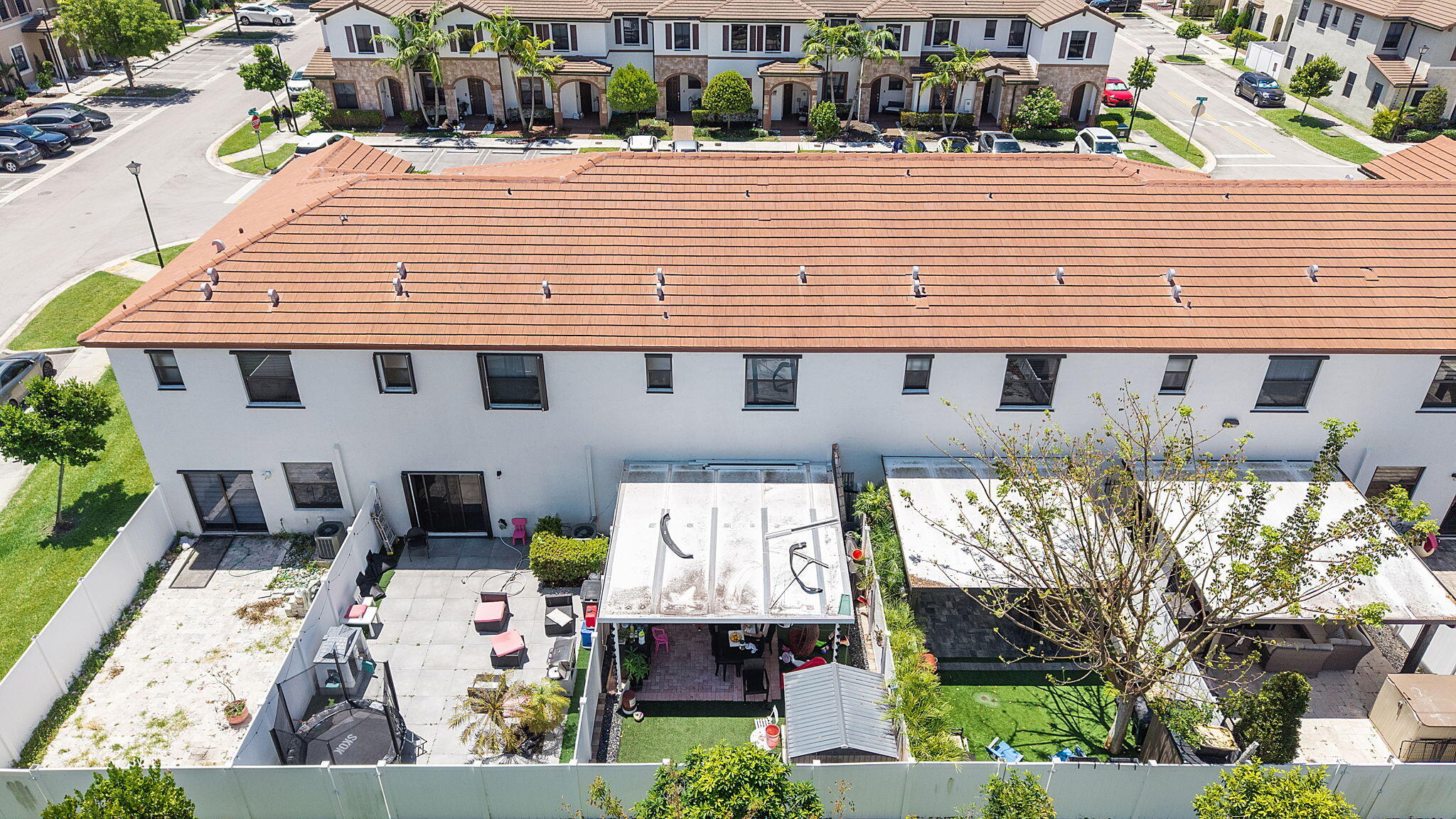 AQUABELLA SECTION TWO - Residential Lease