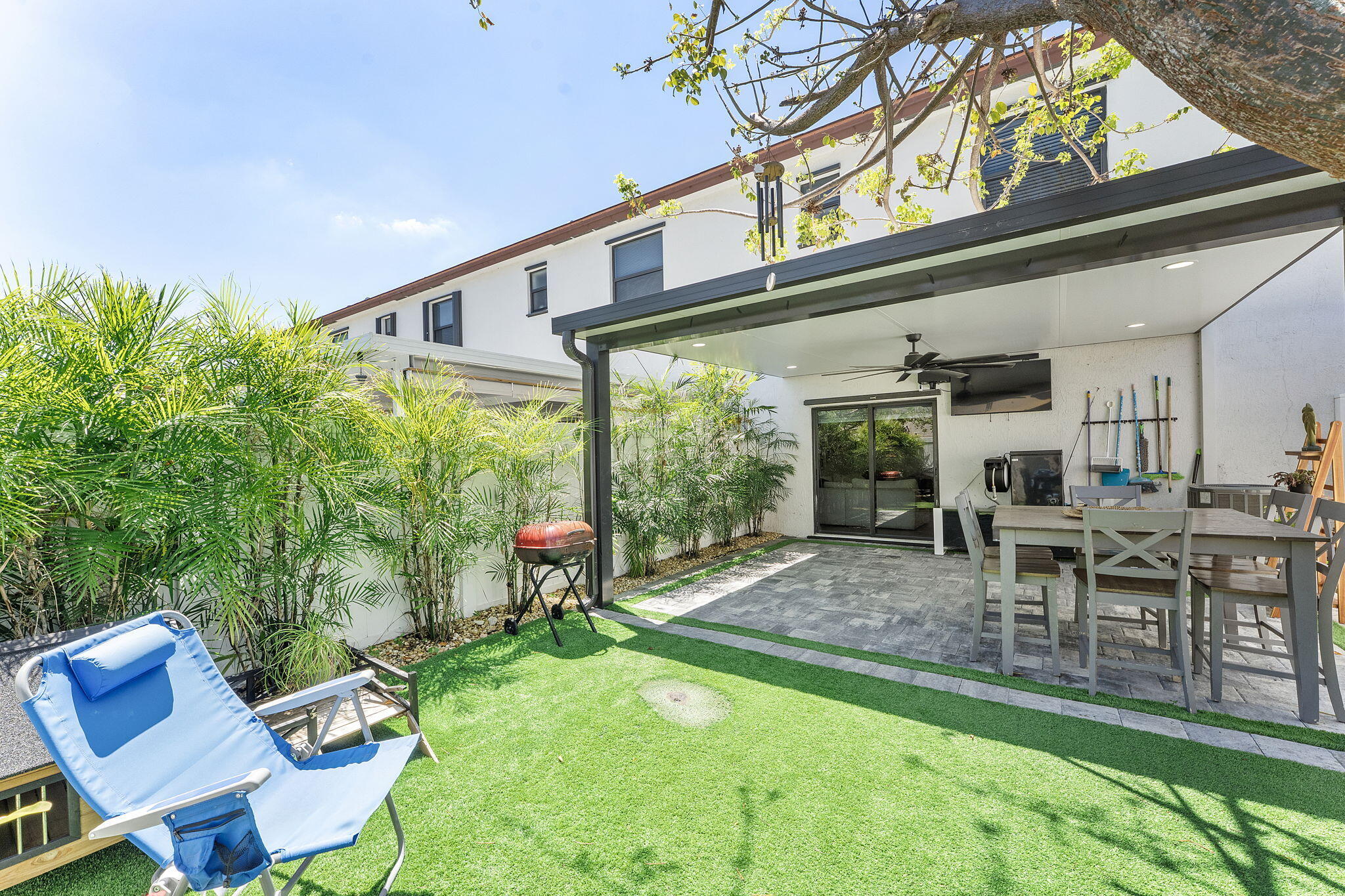 AQUABELLA SECTION TWO - Residential Lease