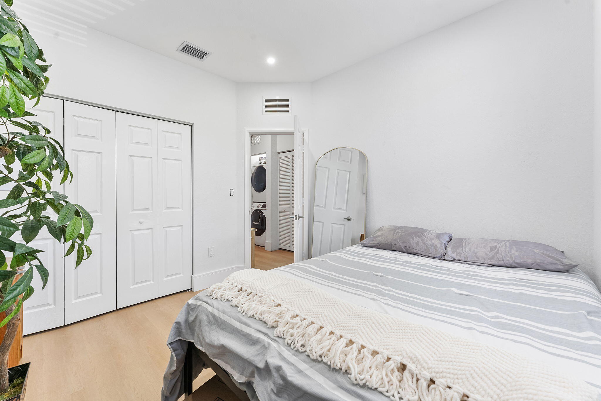 AQUABELLA SECTION TWO - Residential Lease