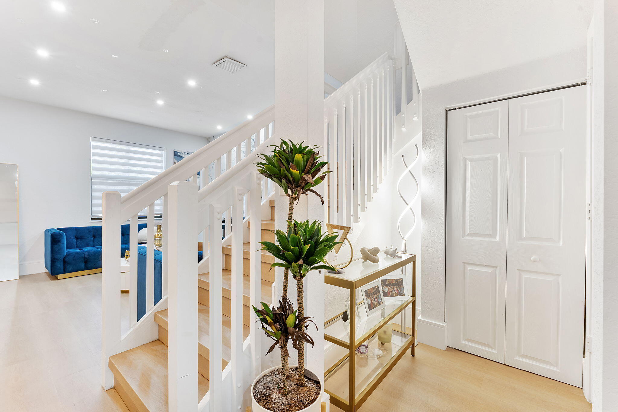 AQUABELLA SECTION TWO - Residential Lease