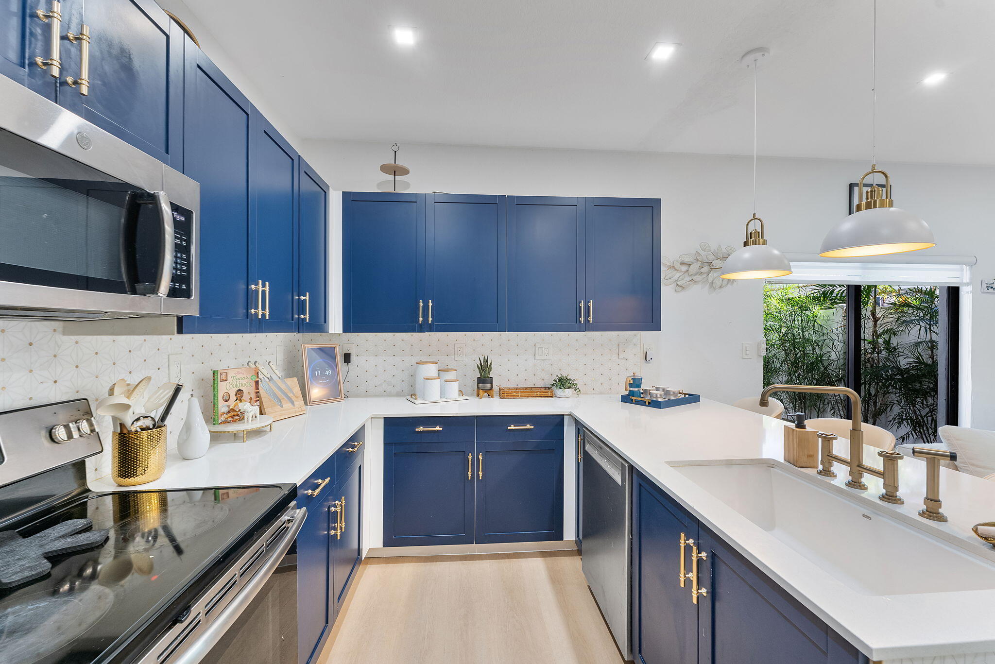 AQUABELLA SECTION TWO - Residential Lease