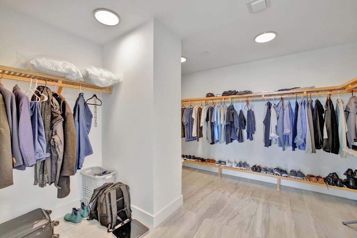 One Hundred Las Olas - Residential