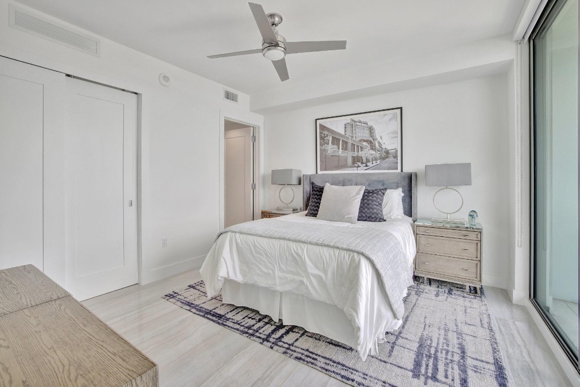 One Hundred Las Olas - Residential