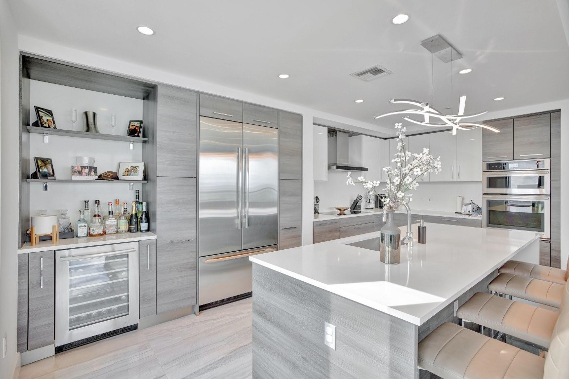 One Hundred Las Olas - Residential