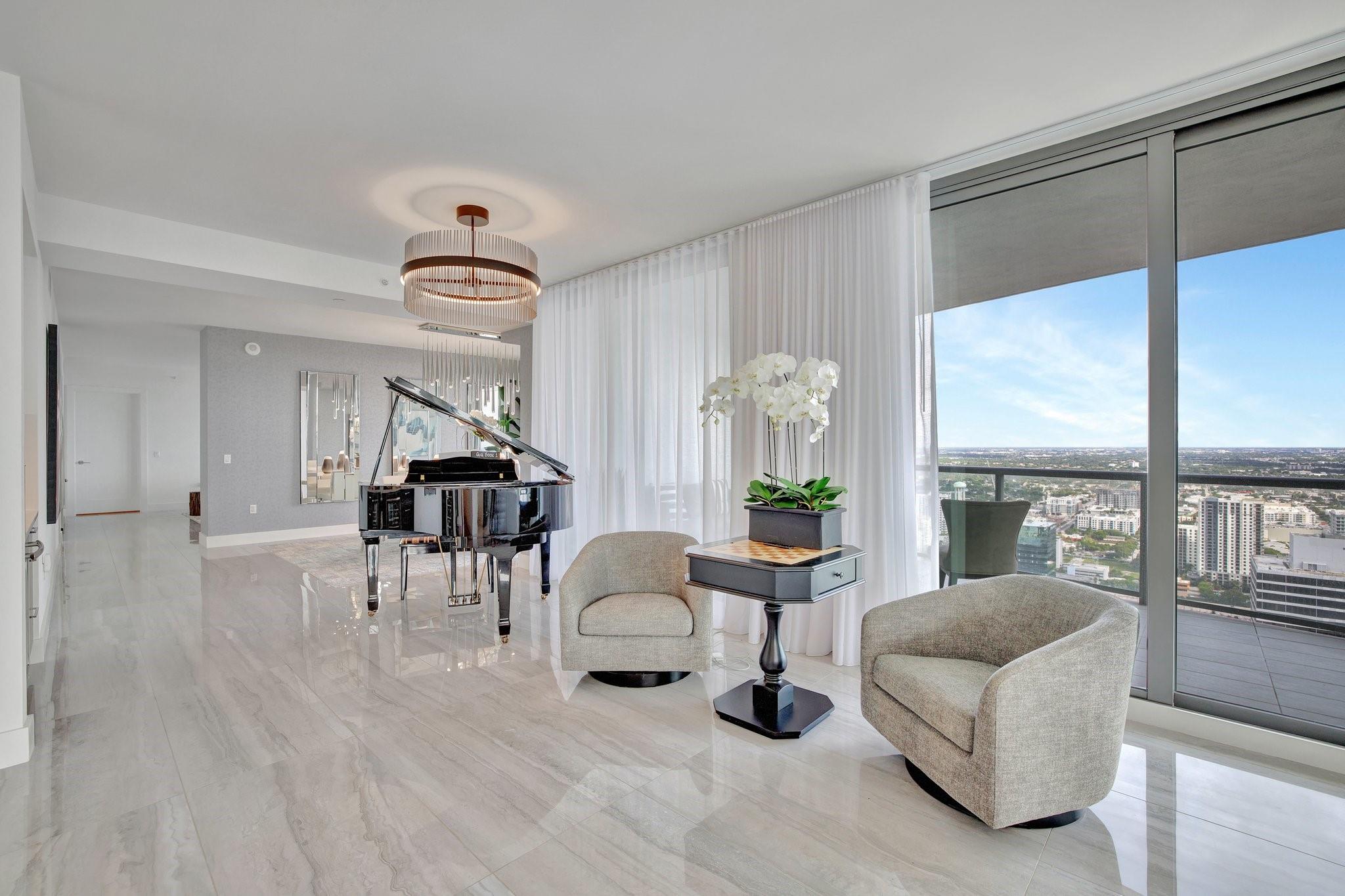 One Hundred Las Olas - Residential